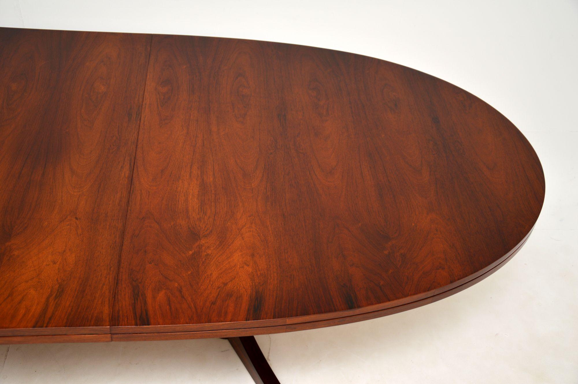 1960s Vintage Dining Table by Robert Heritage for Archie Shine 1