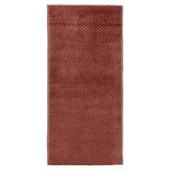 Vintage 1960er Jahre Vintage Distressed Teppich in Rot & Beige mit geometrischem Muster von Teppich & Kelim