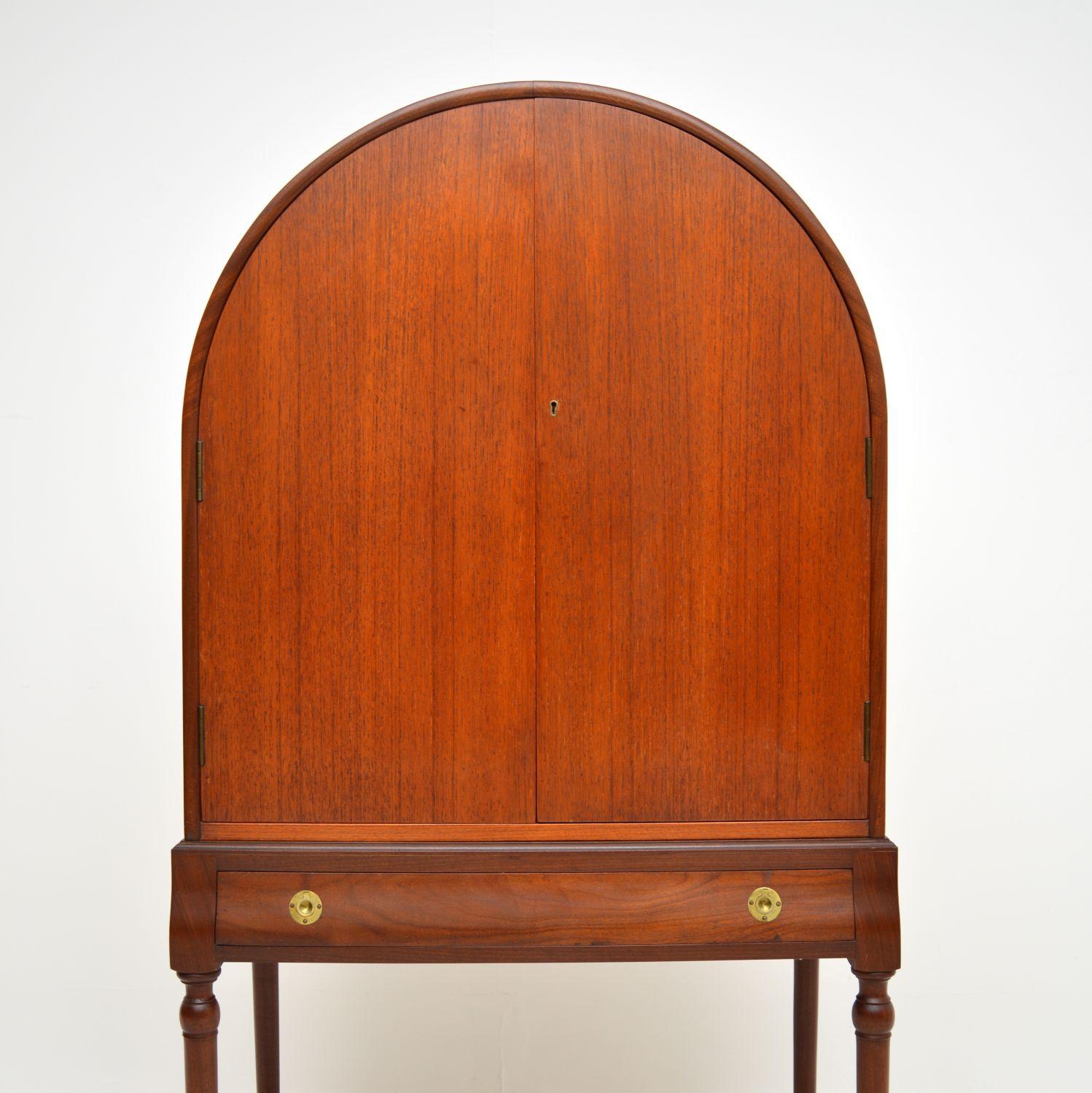 1960s Vintage Domed Teak Cabinet by Robert Heritage In Good Condition In London, GB