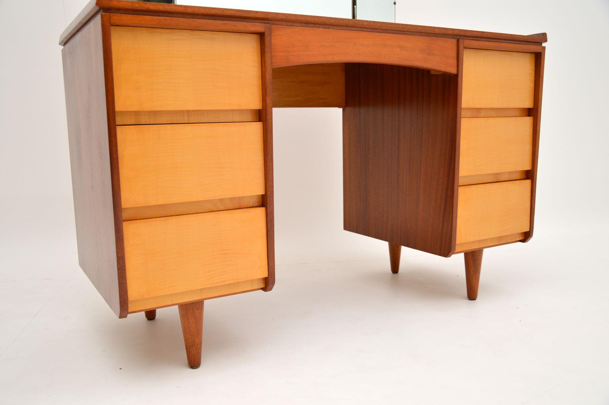 British 1960's Vintage Dressing Table in Sycamore & Walnut