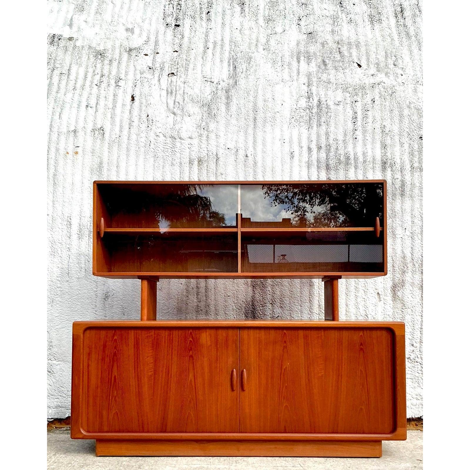 Armario vintage Drylund de dos piezas de los años 60 Escandinavo moderno en venta