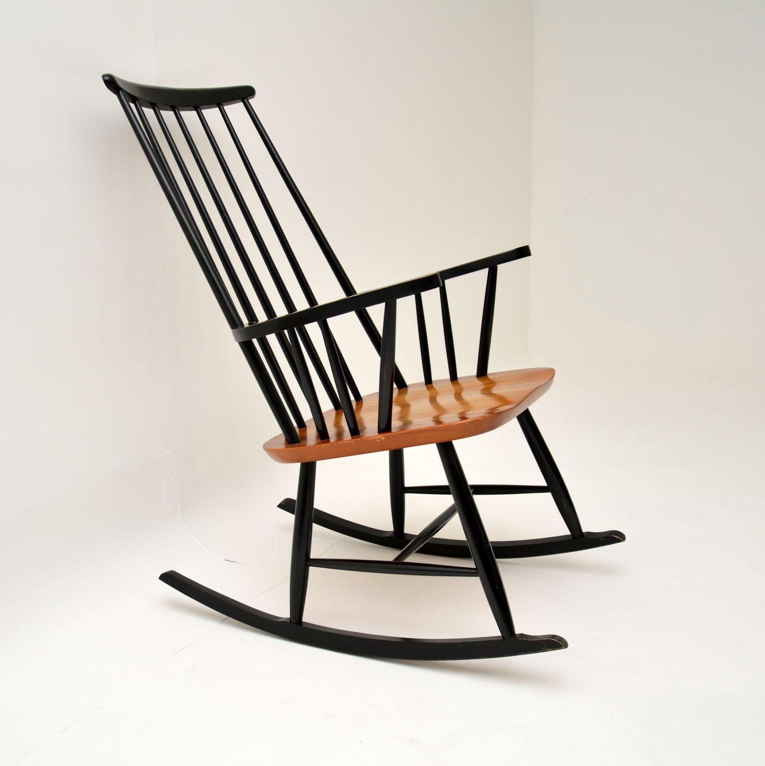 1960's Vintage Ebonised Elm Rocking Chair In Good Condition In London, GB