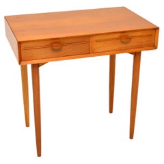 1960's Vintage Elm Side Table / Desk
