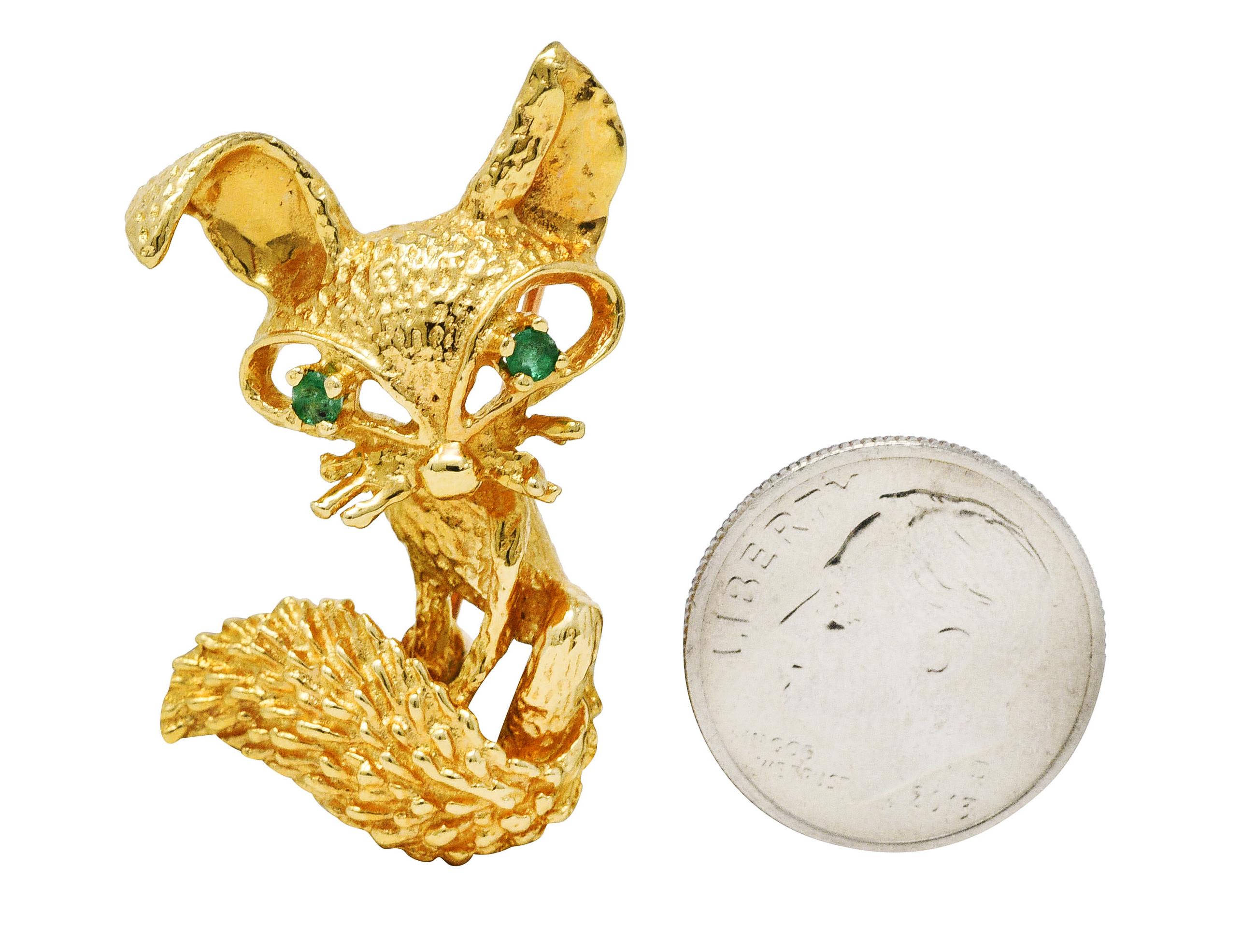 Contemporary 1960's Vintage Emerald 18 Karat Yellow Gold Modernist Animal Fox Brooch