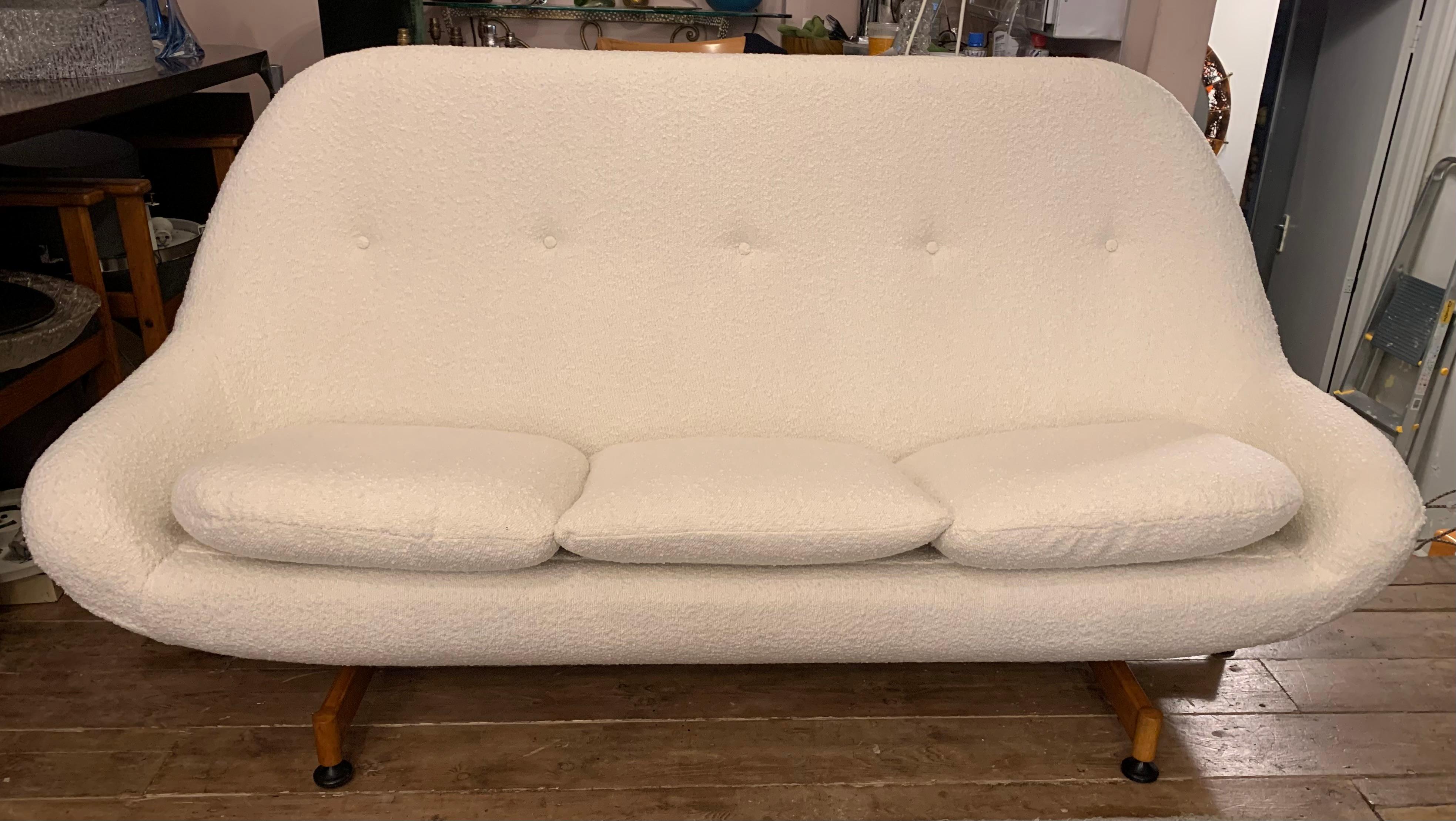 egg shaped sofa