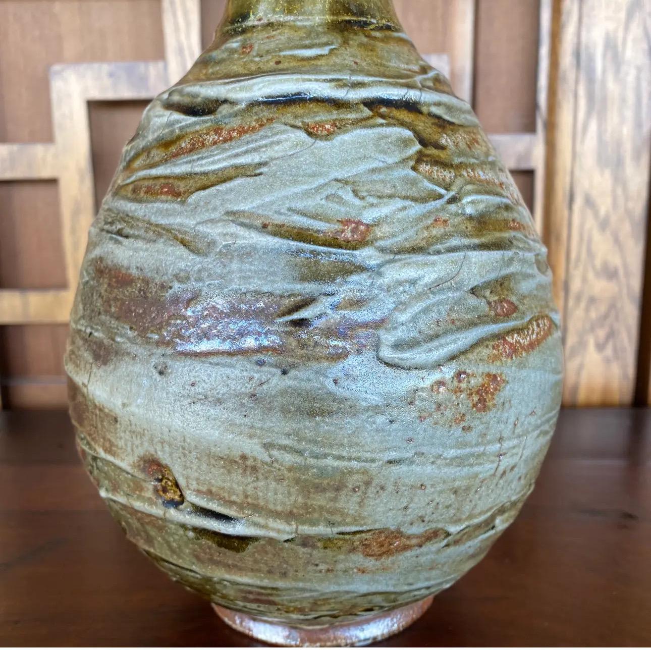 1960's Vintage Folk Art Studio Pottery Bud Vase (amerikanisch) im Angebot