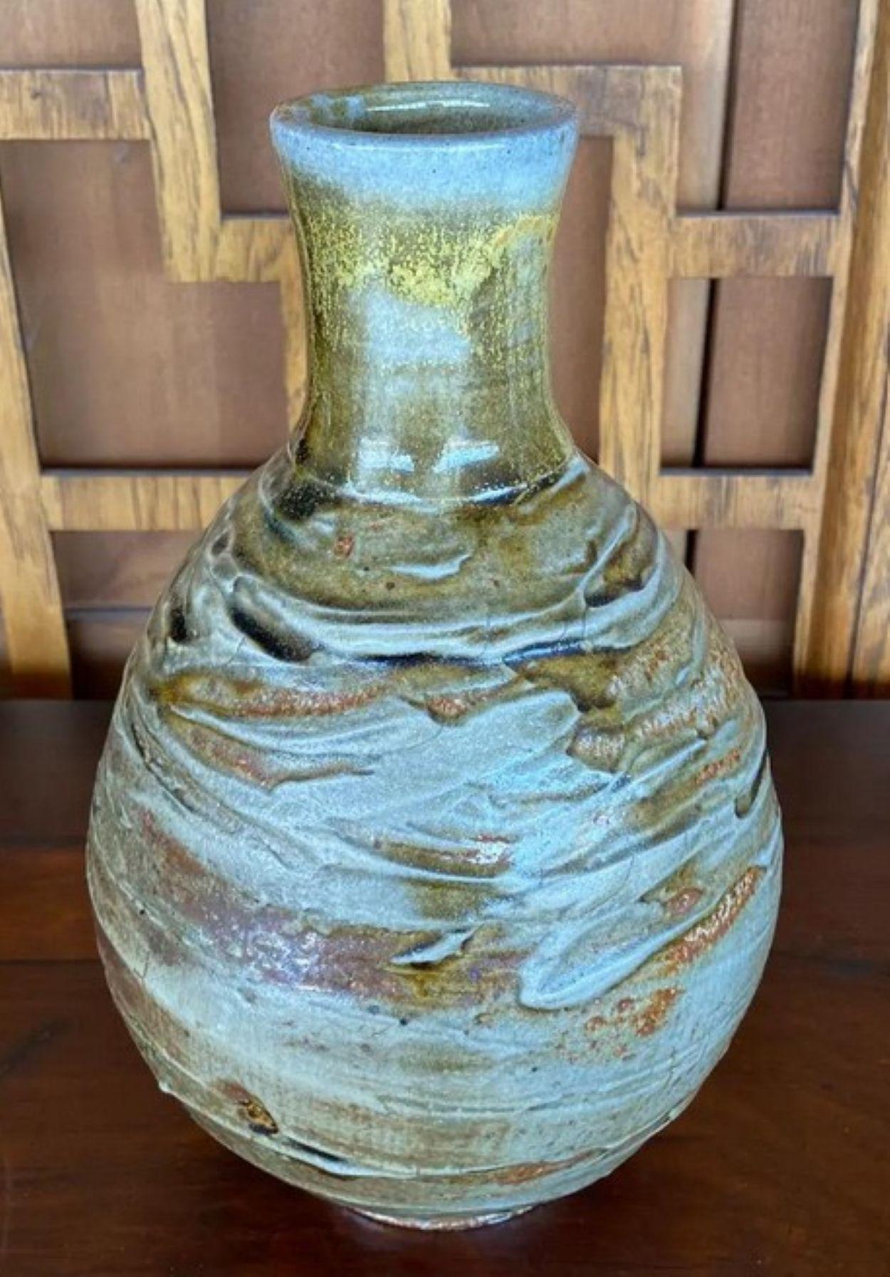 1960's Vintage Folk Art Studio Pottery Bud Vase im Zustand „Gut“ im Angebot in San Carlos, CA