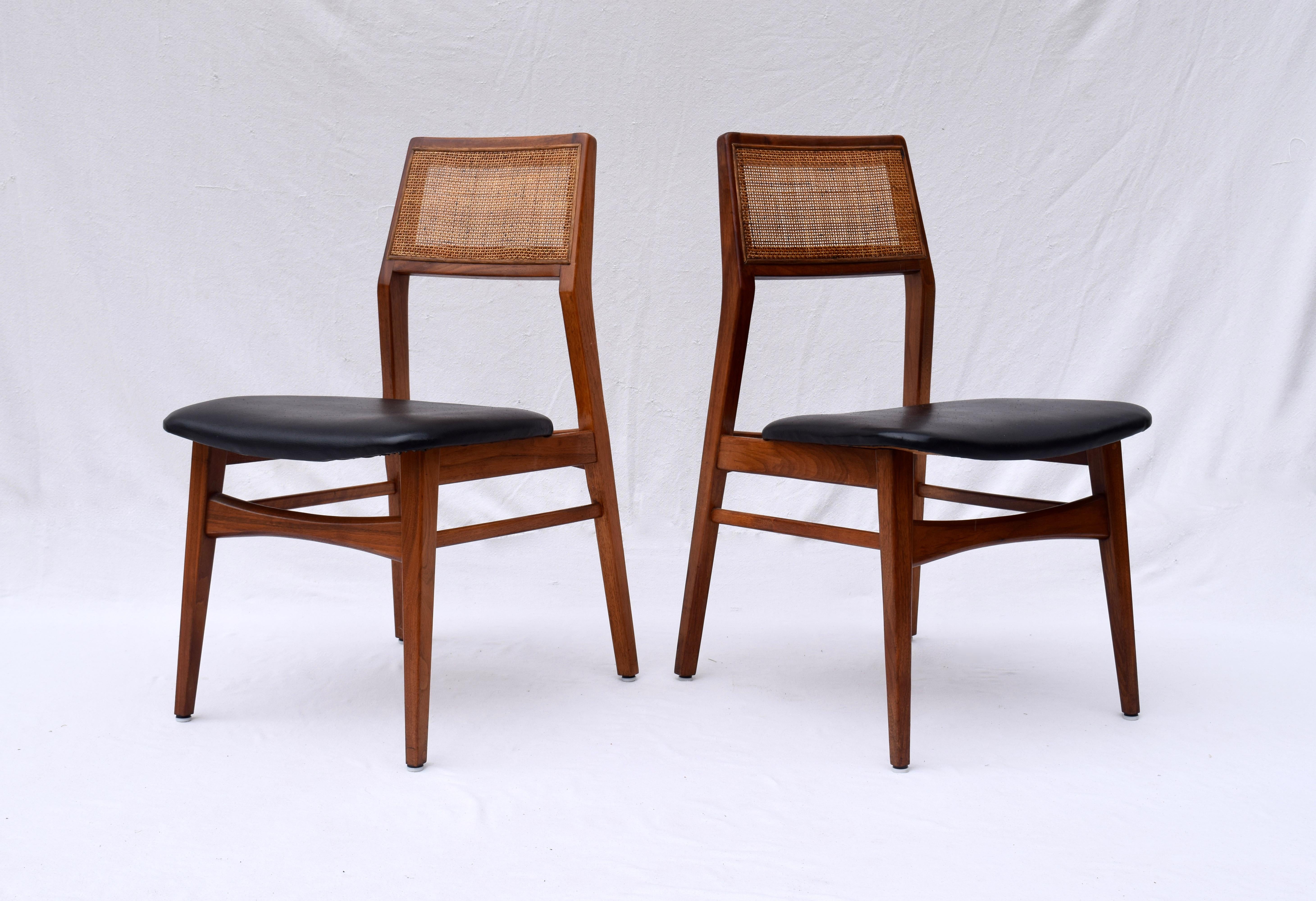 1960s Vintage Foster McDavid Walnut Dining Chairs, Set of 6 1