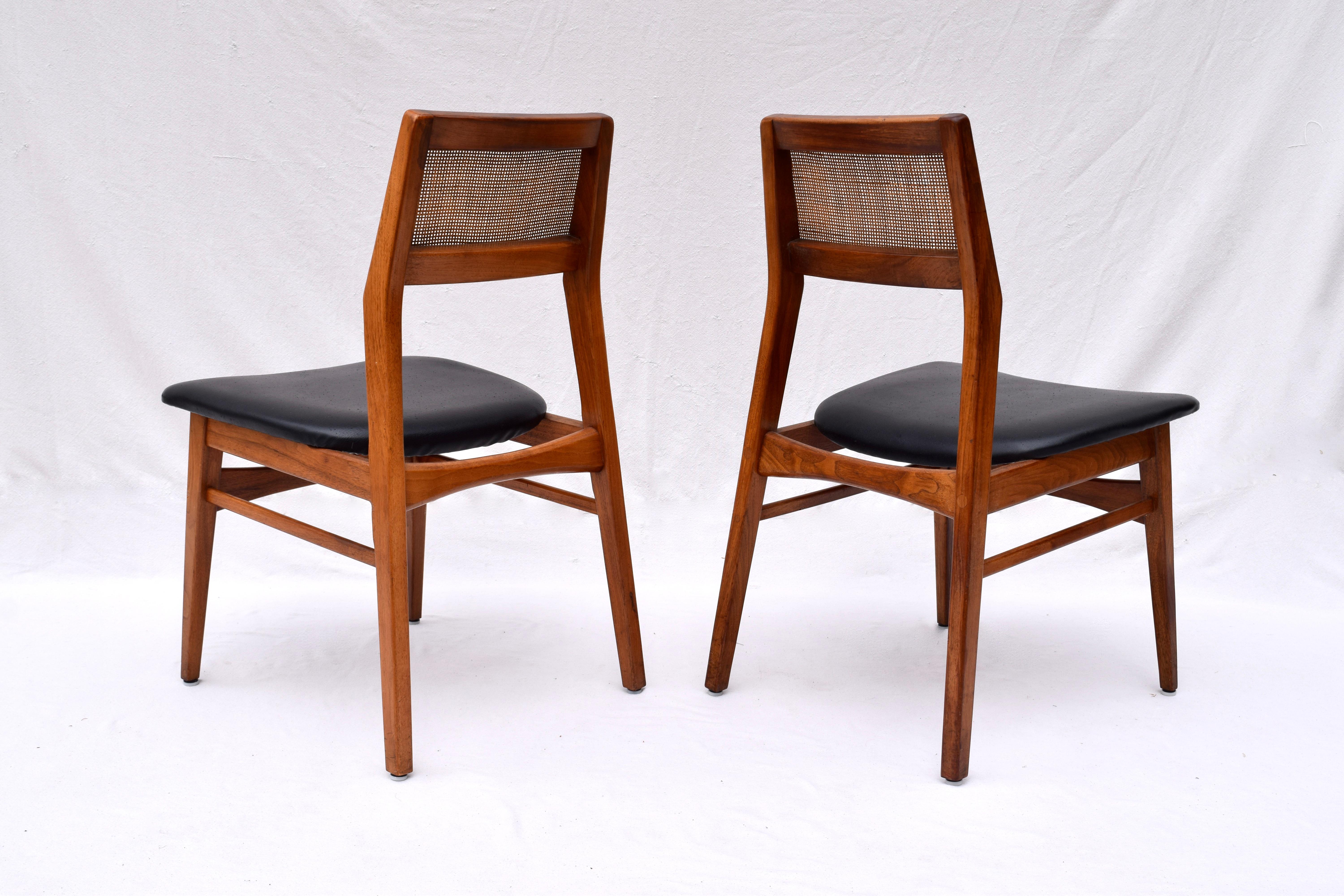 1960s Vintage Foster McDavid Walnut Dining Chairs, Set of 6 2
