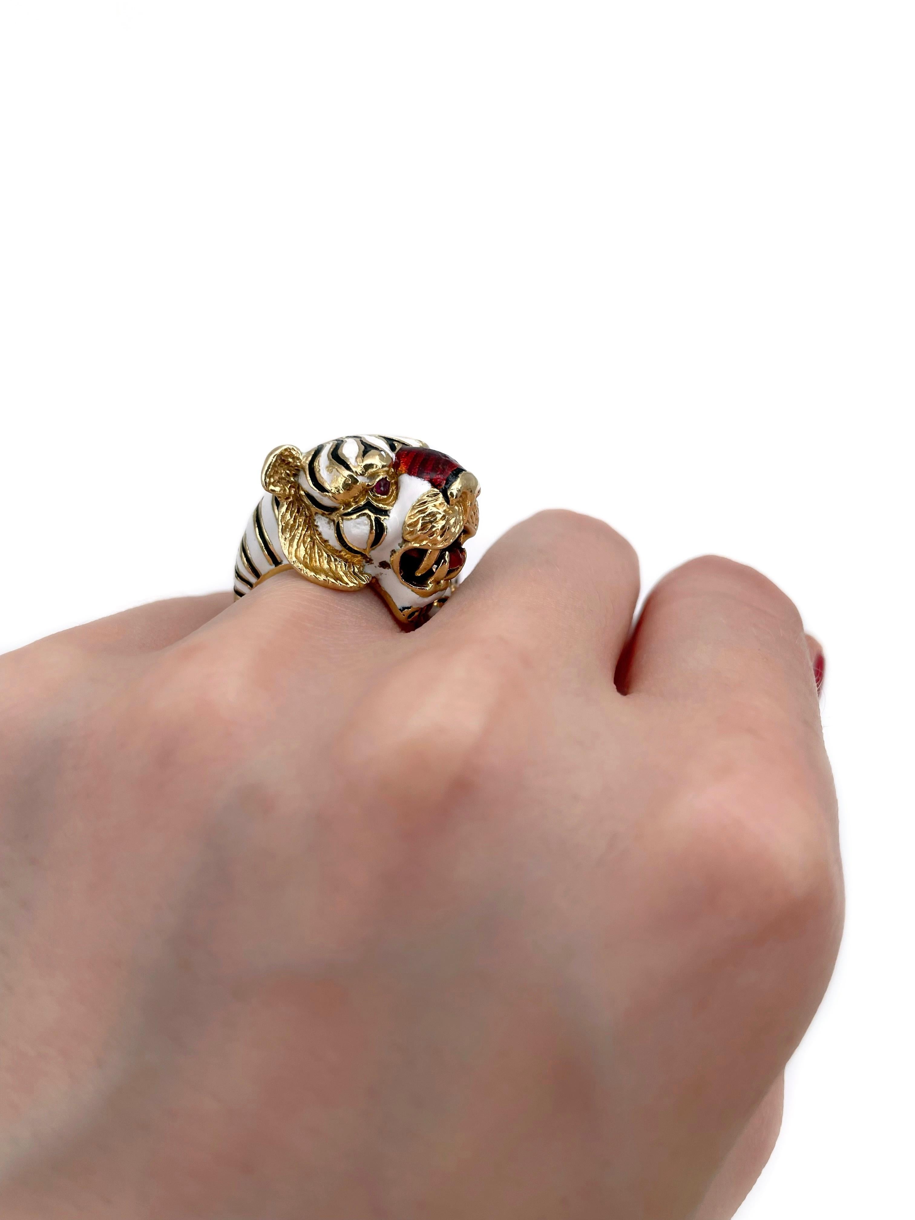 Contemporary 1960s Vintage Frascarolo 18 Karat Gold Ruby Enamel Tiger Cocktail Ring For Sale