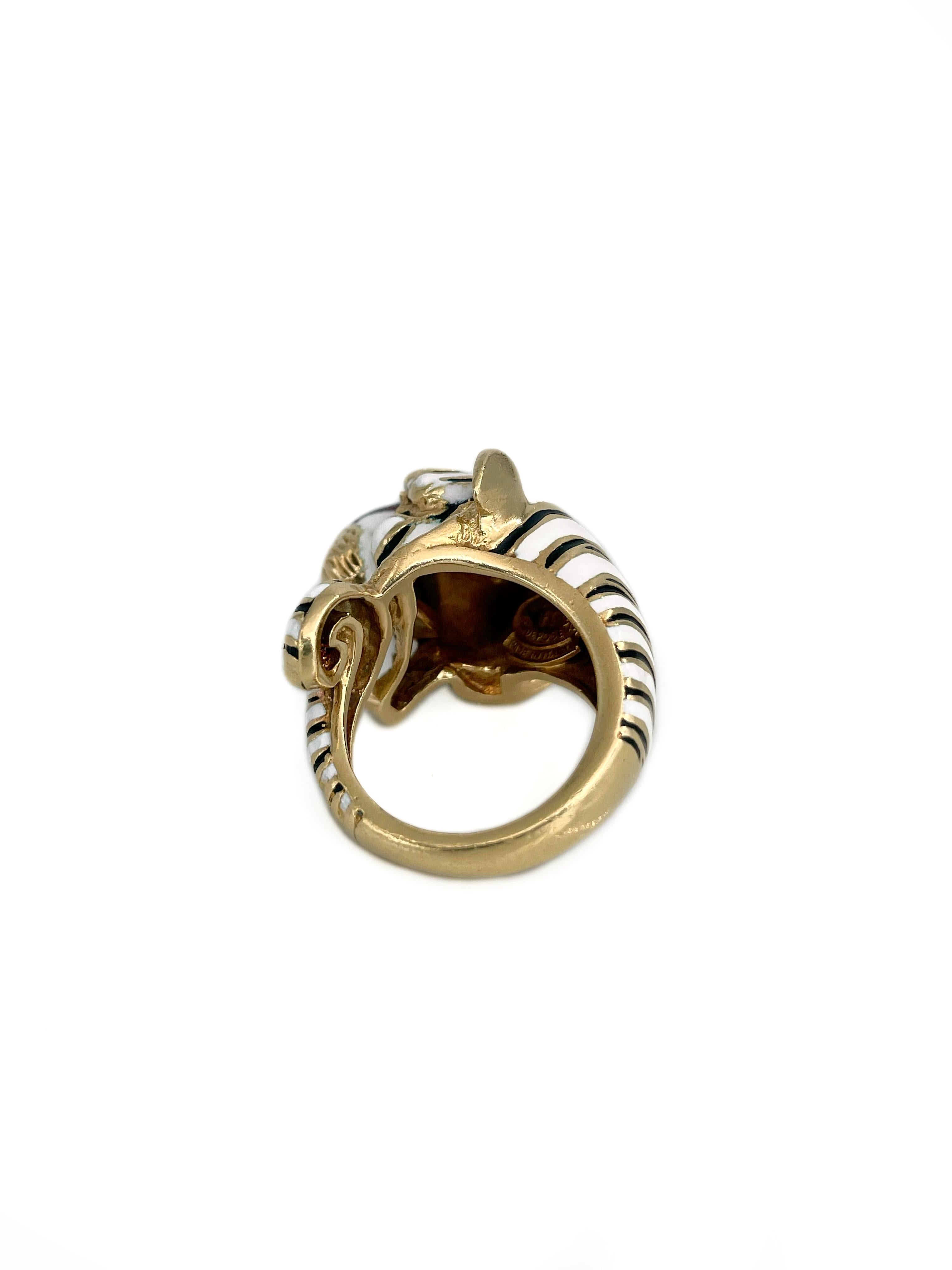 Women's 1960s Vintage Frascarolo 18 Karat Gold Ruby Enamel Tiger Cocktail Ring For Sale