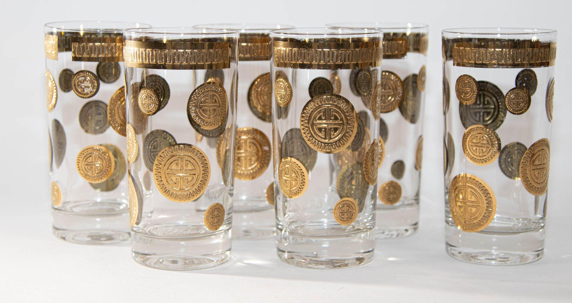Vintage 1960s Vintage Fred Press Gold Drinking Highball Glasses.
Collectible rare Fred Press Highball Tumblers, 22K Gold, Mid-Century Gold Medallion Glasses, Set of 6.
Beautiful set of Mid-century, Gold detail design highball cocktail glasses.
Each