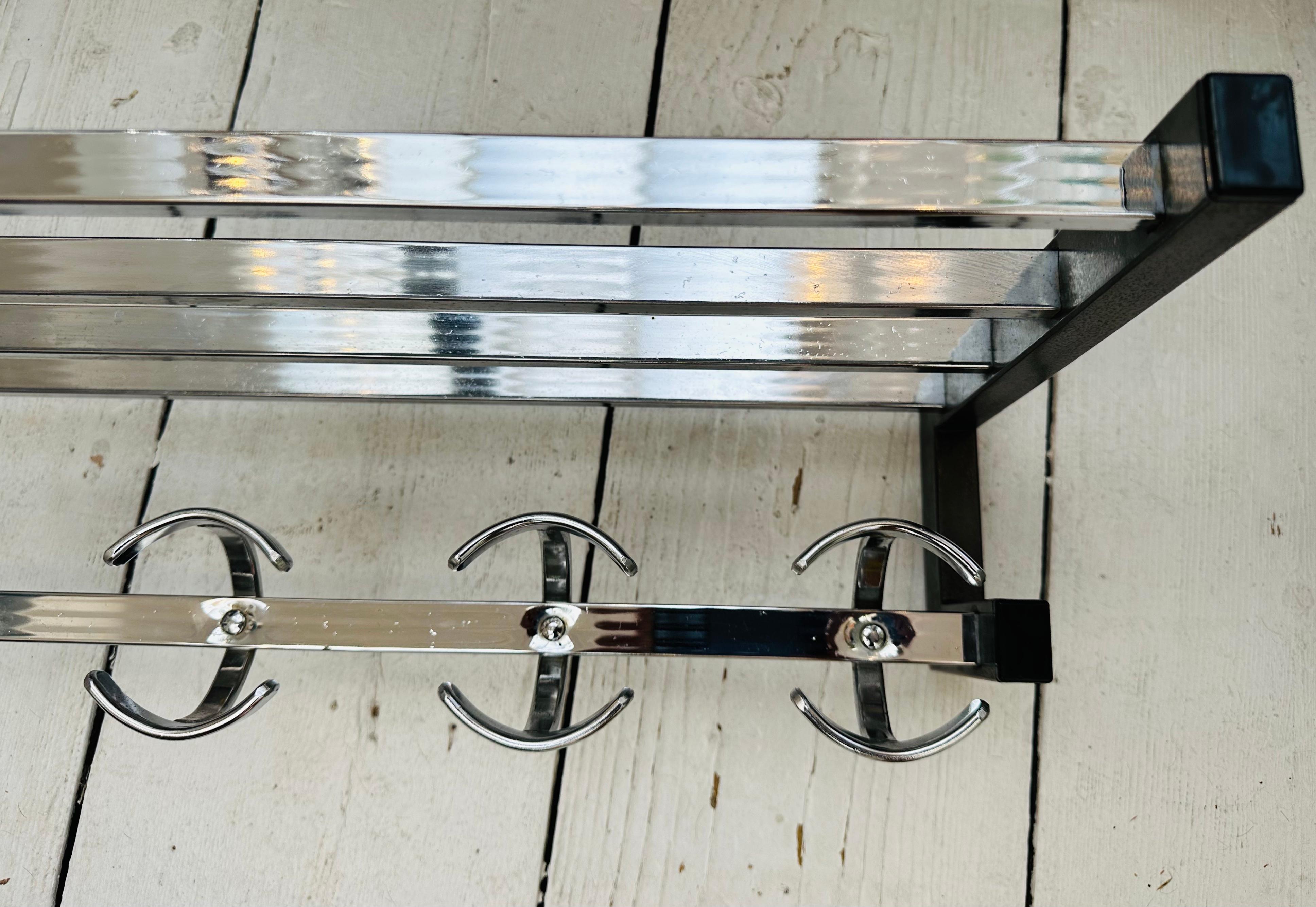 1960s Vintage French Chrome & Grey Coated Metal Wall Hanging Hat And Coat Rack For Sale 2