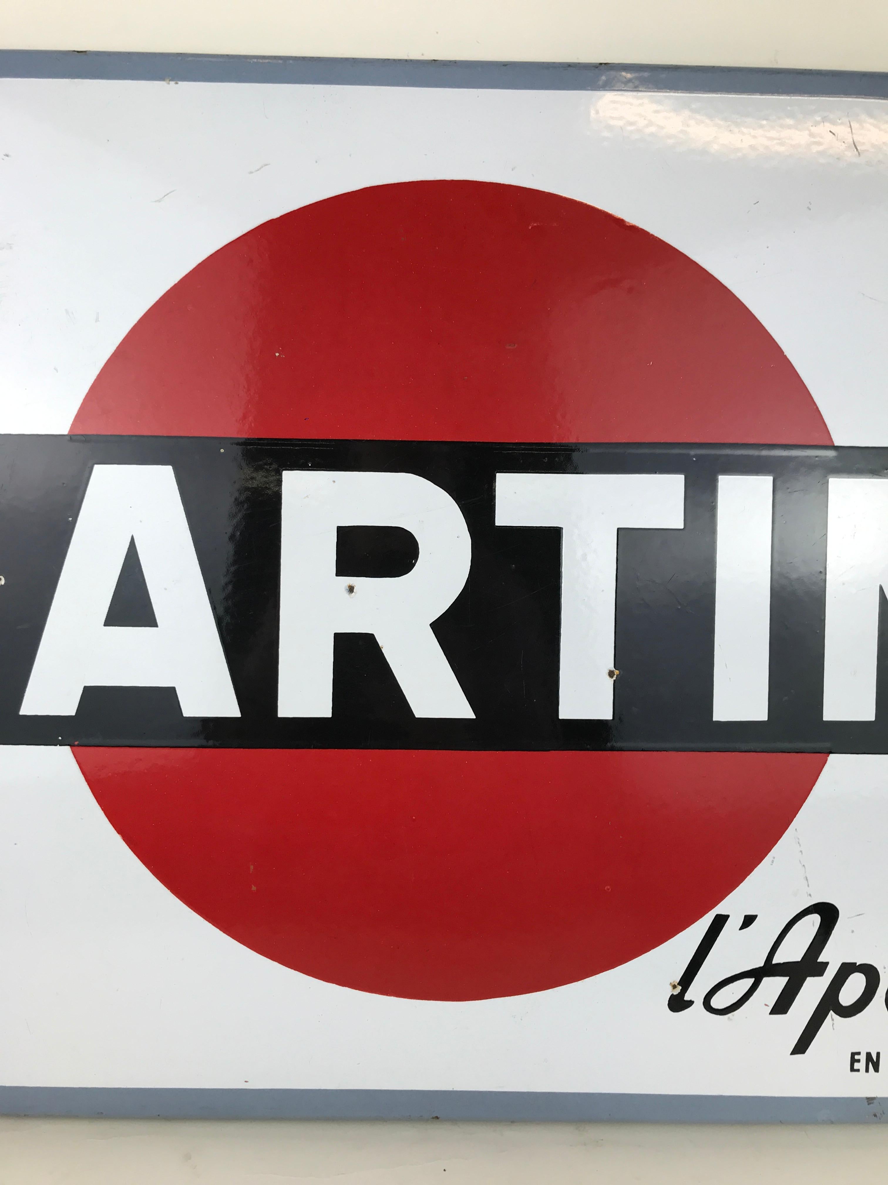 1960s Vintage French Enamel Metal Martini L' Aperitif Advertising Sign In Good Condition For Sale In Milan, IT