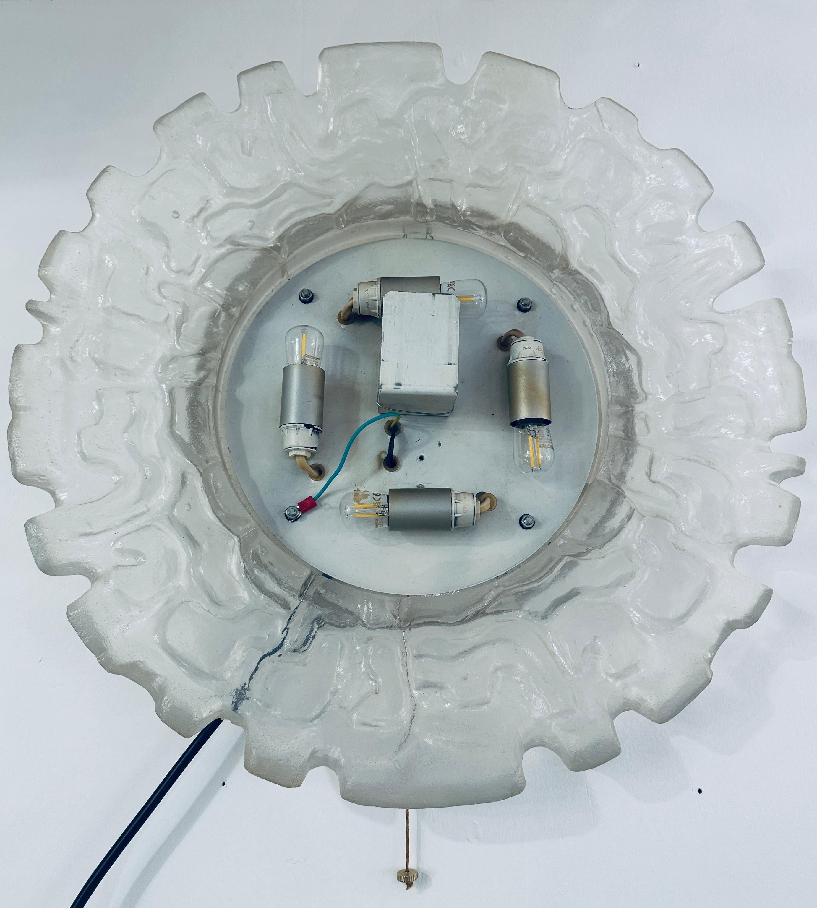 Beleuchteter runder deutscher Lucite-Glas-Wandspiegel im Vintage-Stil, Erco-Stil, 1960er Jahre 9