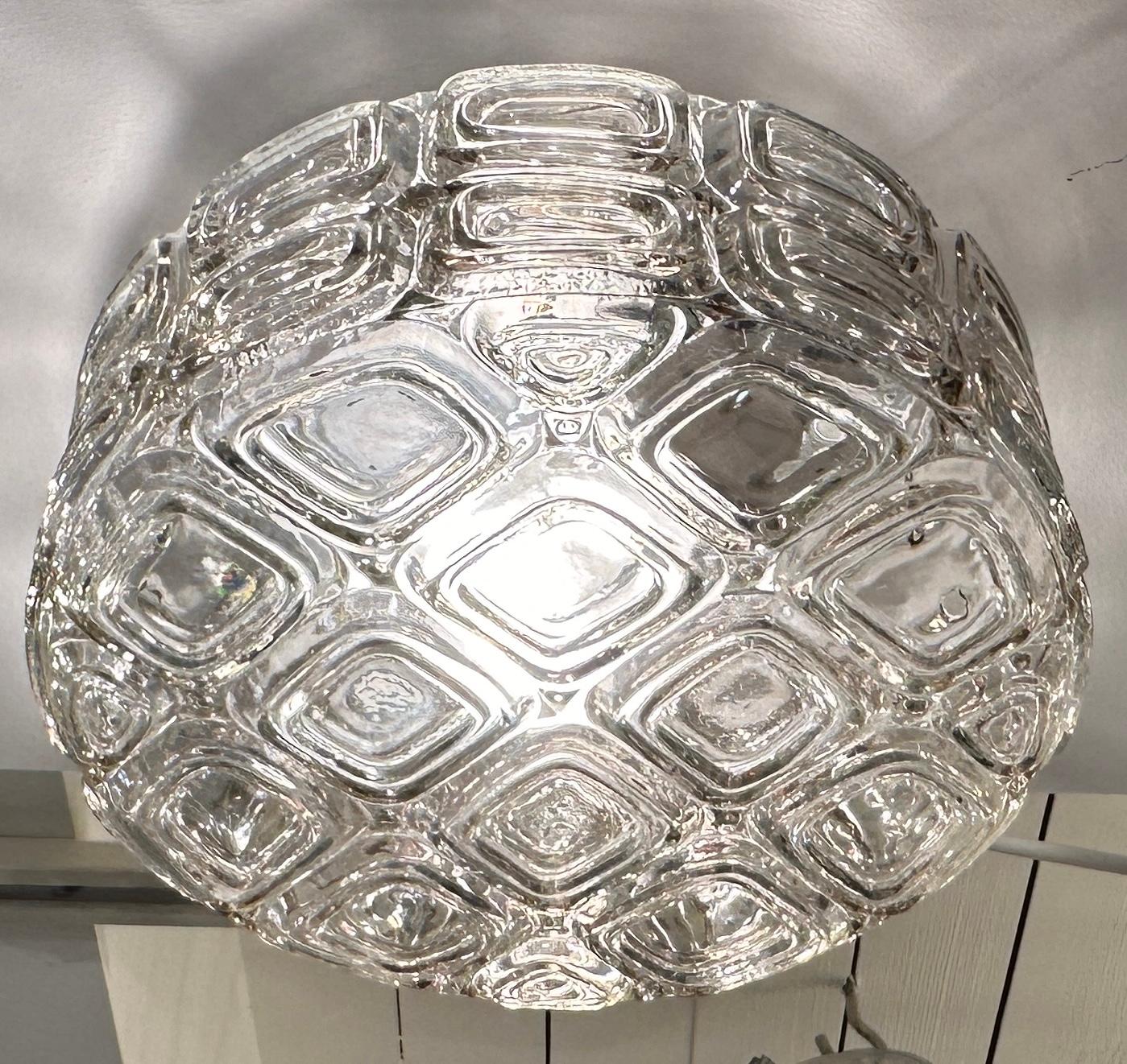 Tedesco WILA, lampada da incasso o da parete in vetro tondo geometrico, vintage, degli anni '60 in vendita