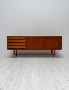Vintage-Sideboard von Gunni Omann, Modell 18, dänisches Design aus den 1960er Jahren, aus Teakholz