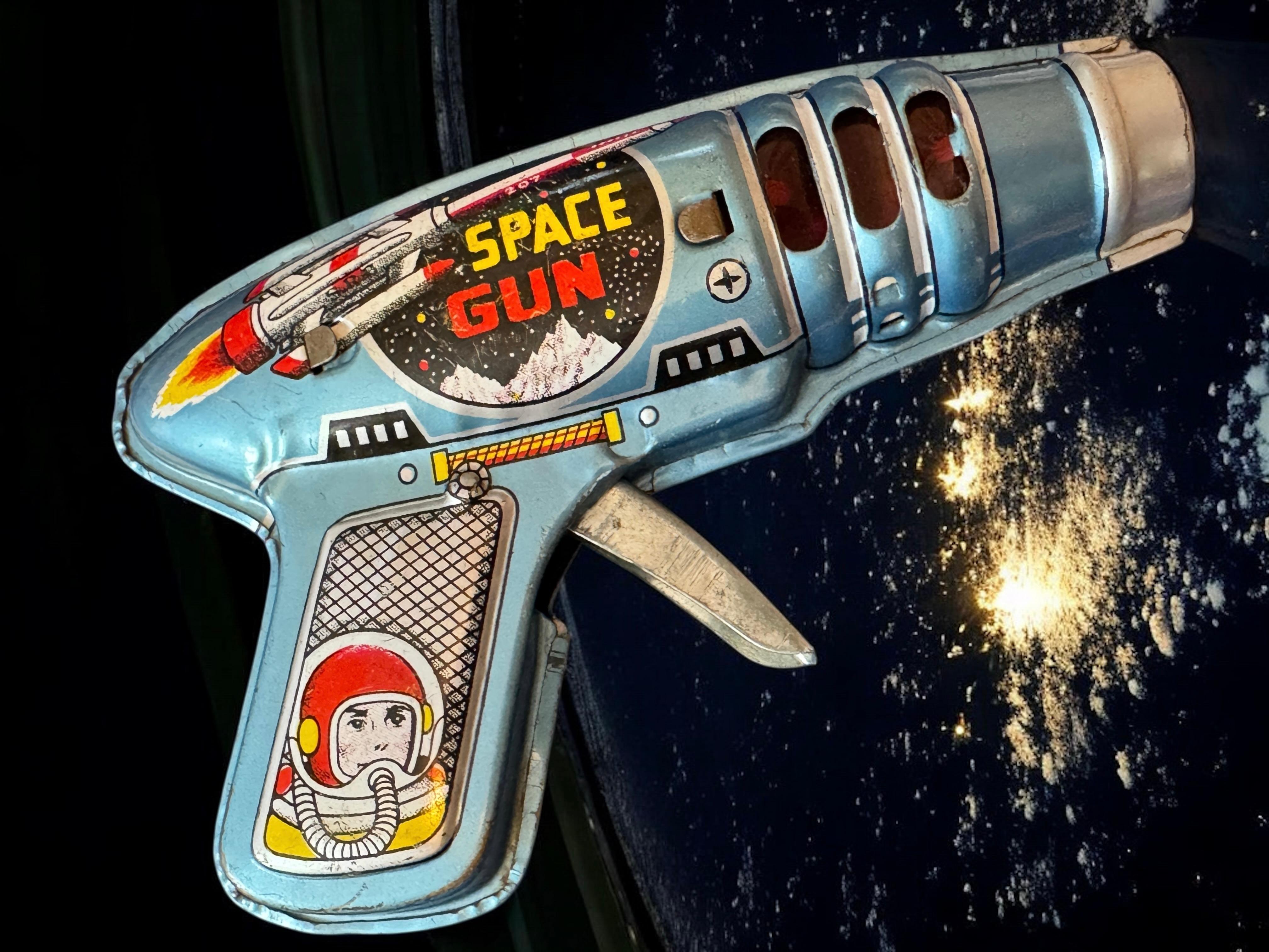 1960s Vintage Haji Japanese Tin Toy Friction Litho Astronaut Rocket Space Gun 9