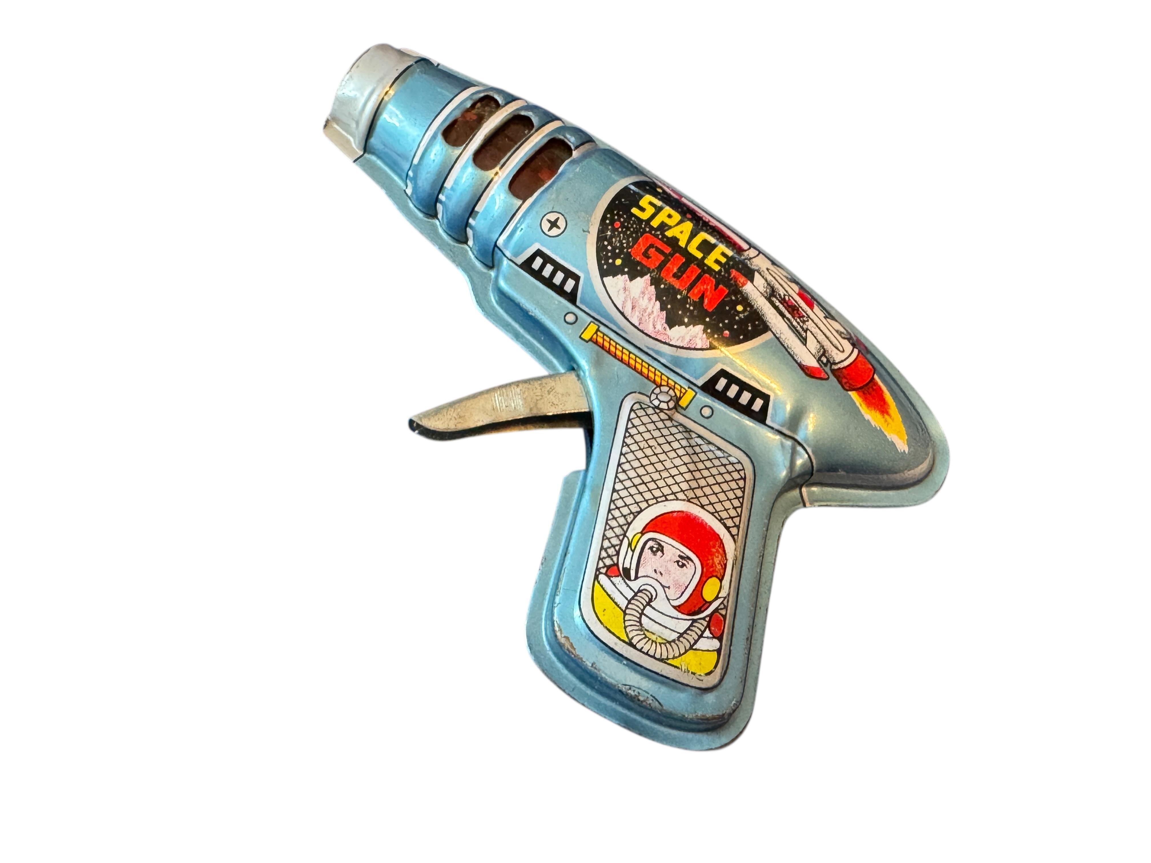 1960s Vintage Haji Japanese Tin Toy Friction Litho Astronaut Rocket Space Gun 4