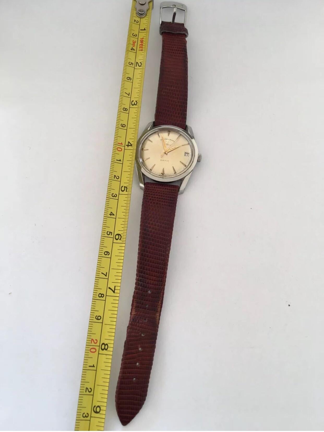 Women's or Men's 1960s Vintage Hand-Winding Fabre-Leuba Geneve Datic For Sale