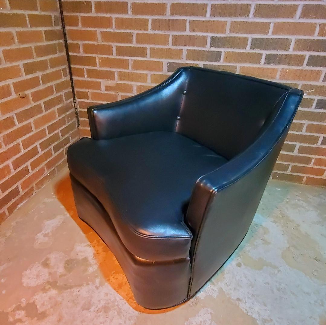 Américain Paire de fauteuils club noirs vintage du patrimoine des années 1960 en vente