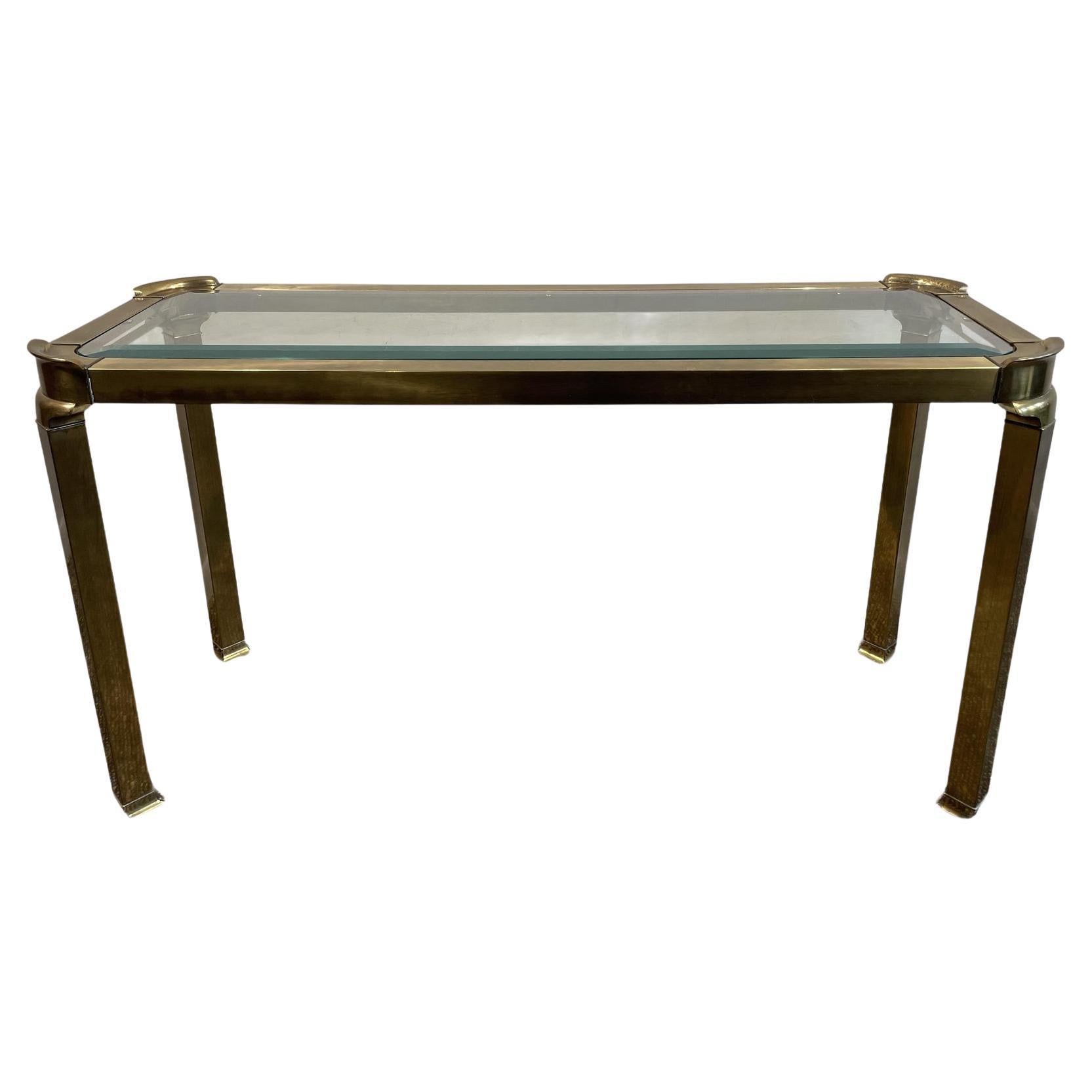 1960's Vintage in the Manner of Mastercraft Hollywood Regency Console Table For Sale