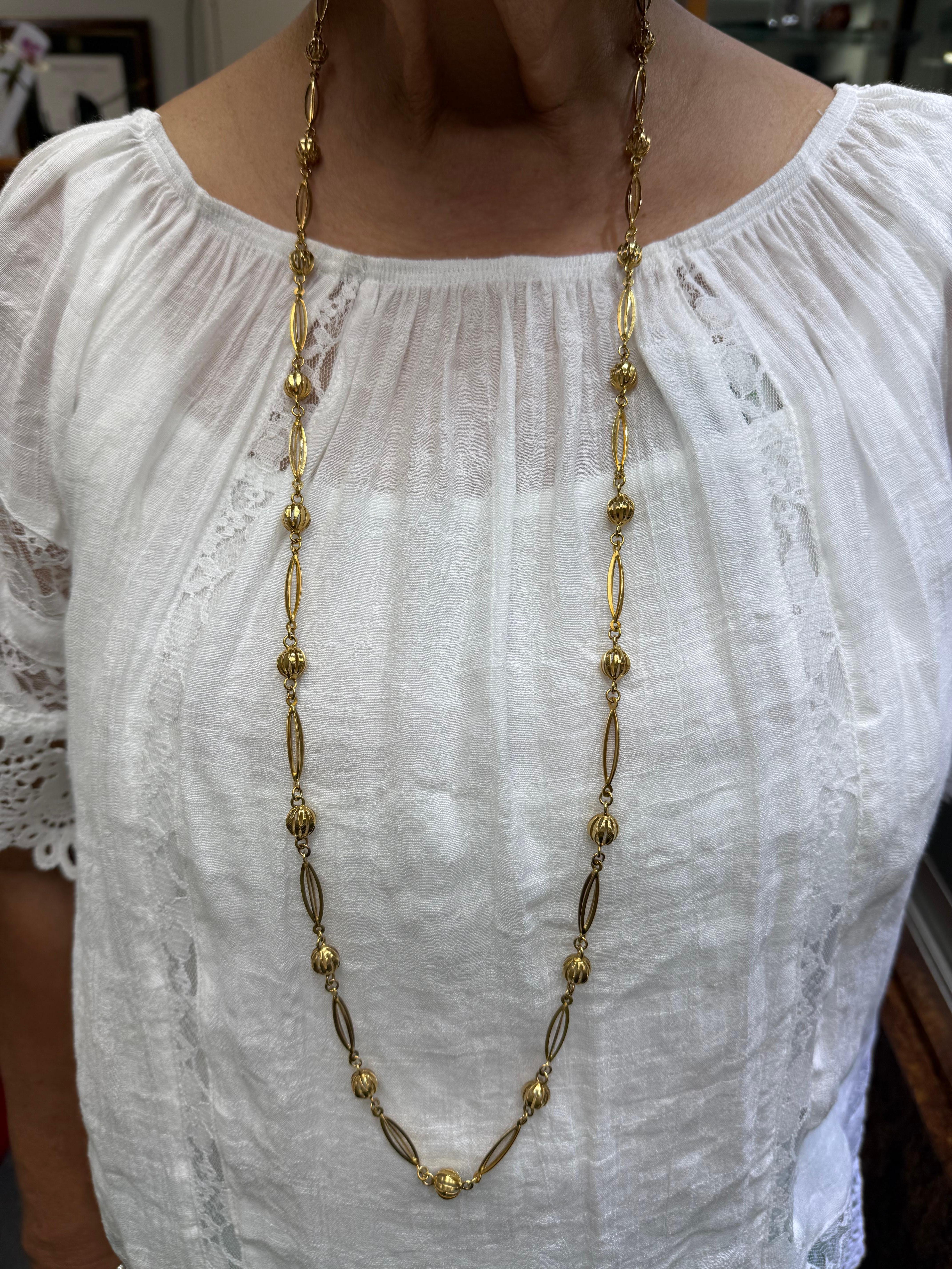 Moderno 1960 Vintage italiano 39 pollici Collana in oro giallo 18k in vendita