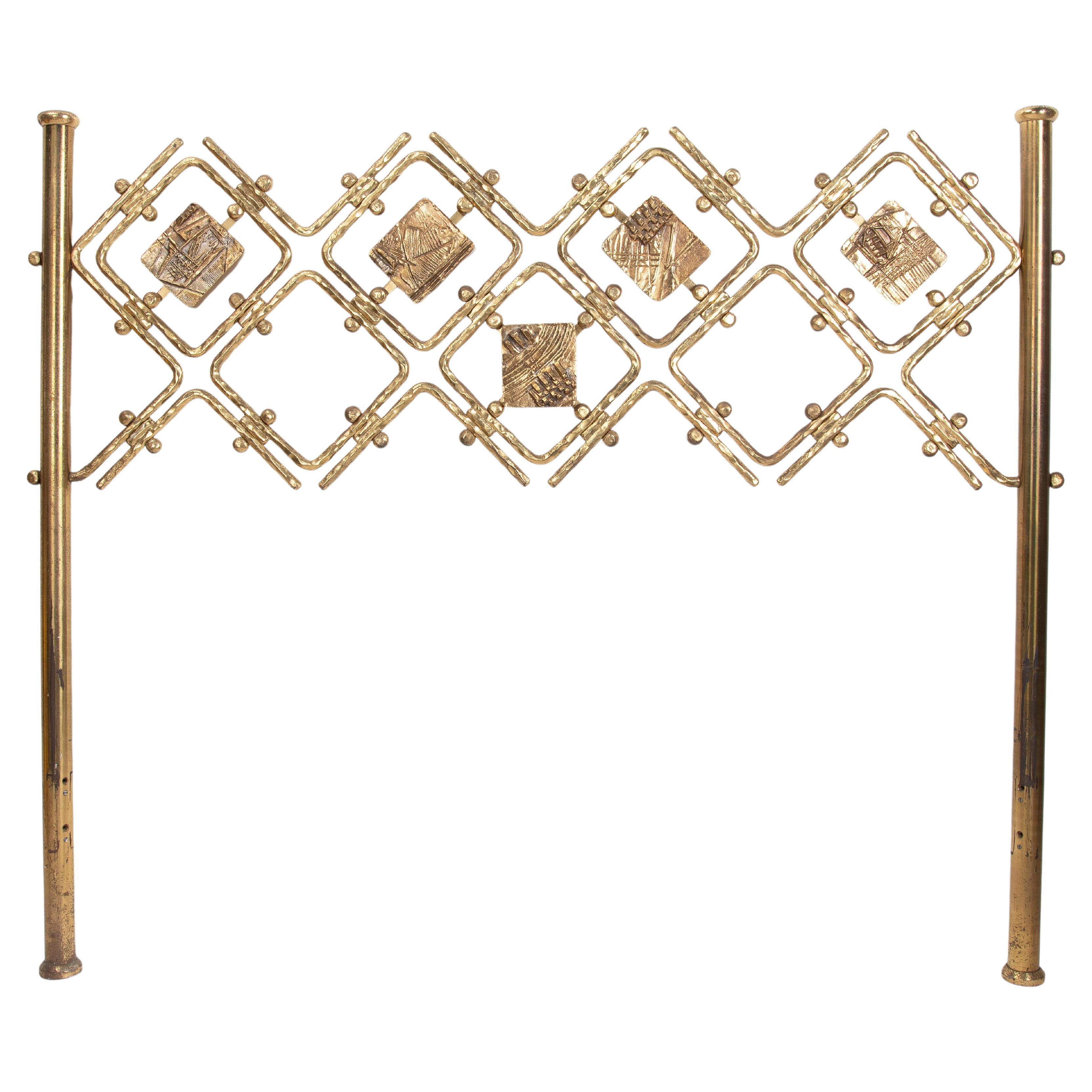 Do brass beds tarnish?
