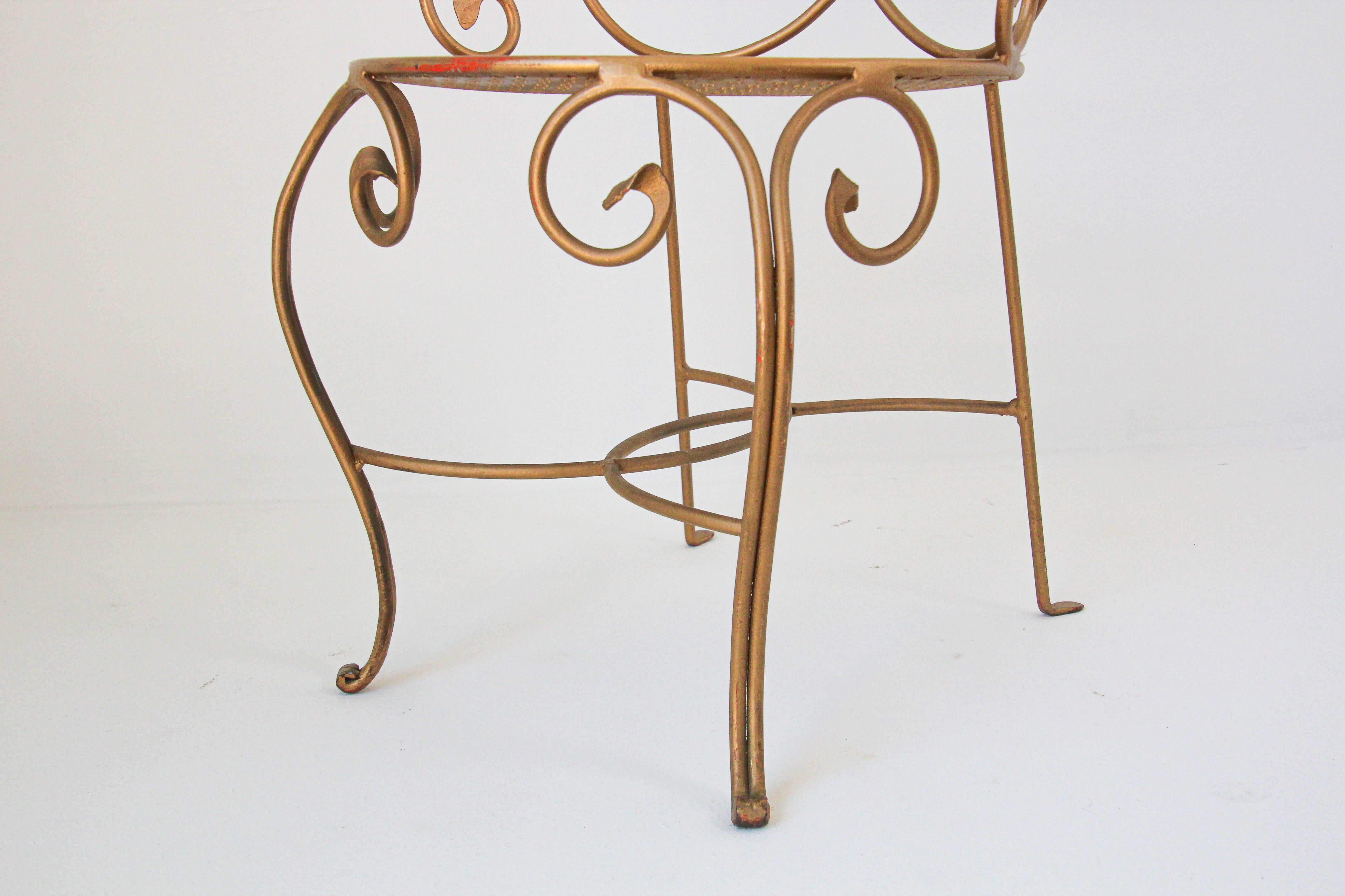 Hollywood Regency Vintage Italian Gilt Iron Sculptural Chair For Sale 4