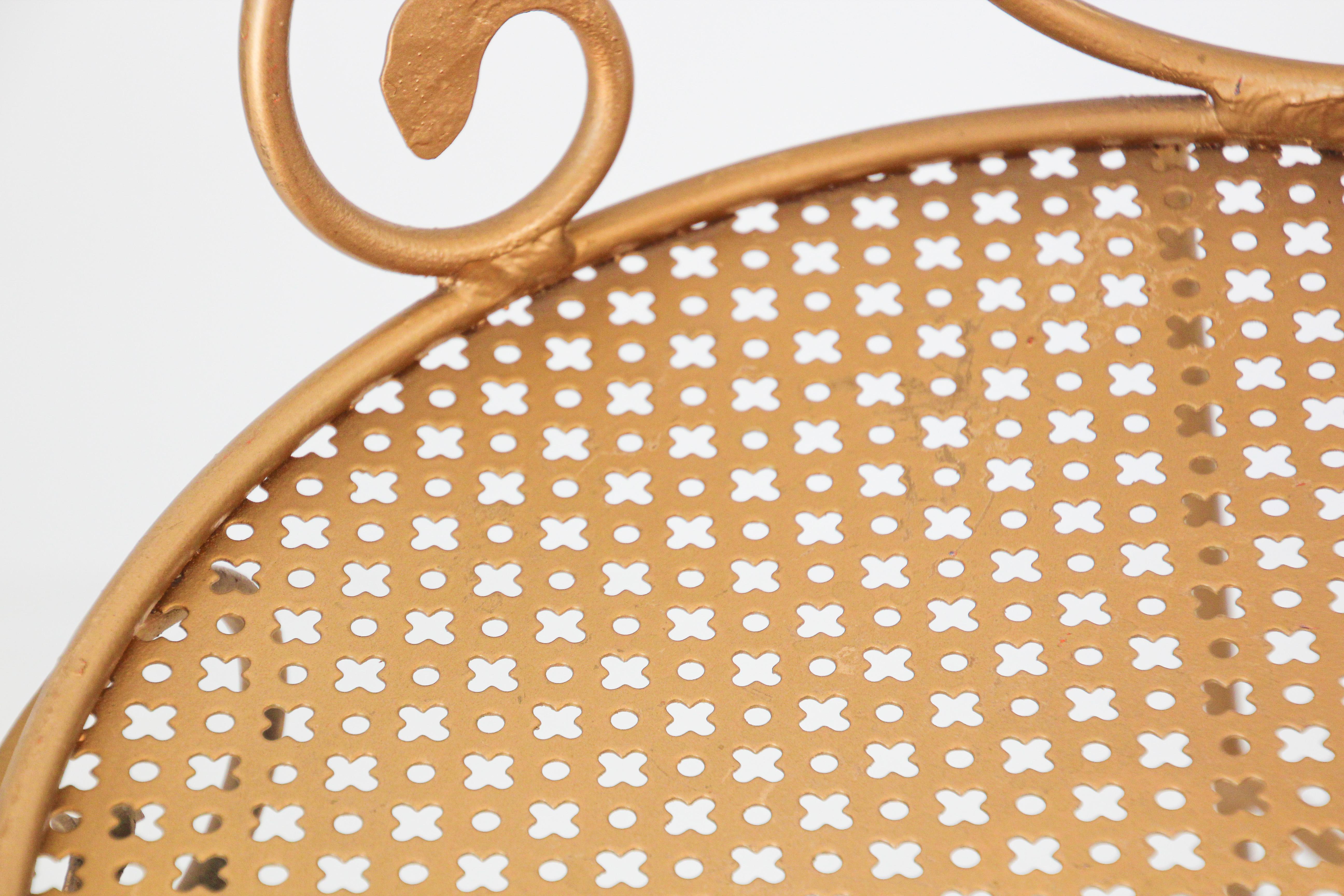 Silla escultórica de hierro dorado italiano Hollywood Regency Vintage en venta 1