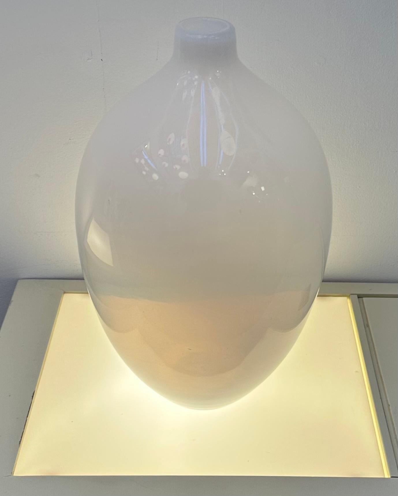 1960s Vintage Italian Milky-White Opalescent Handblown Glass Oviod Form Vase For Sale 1
