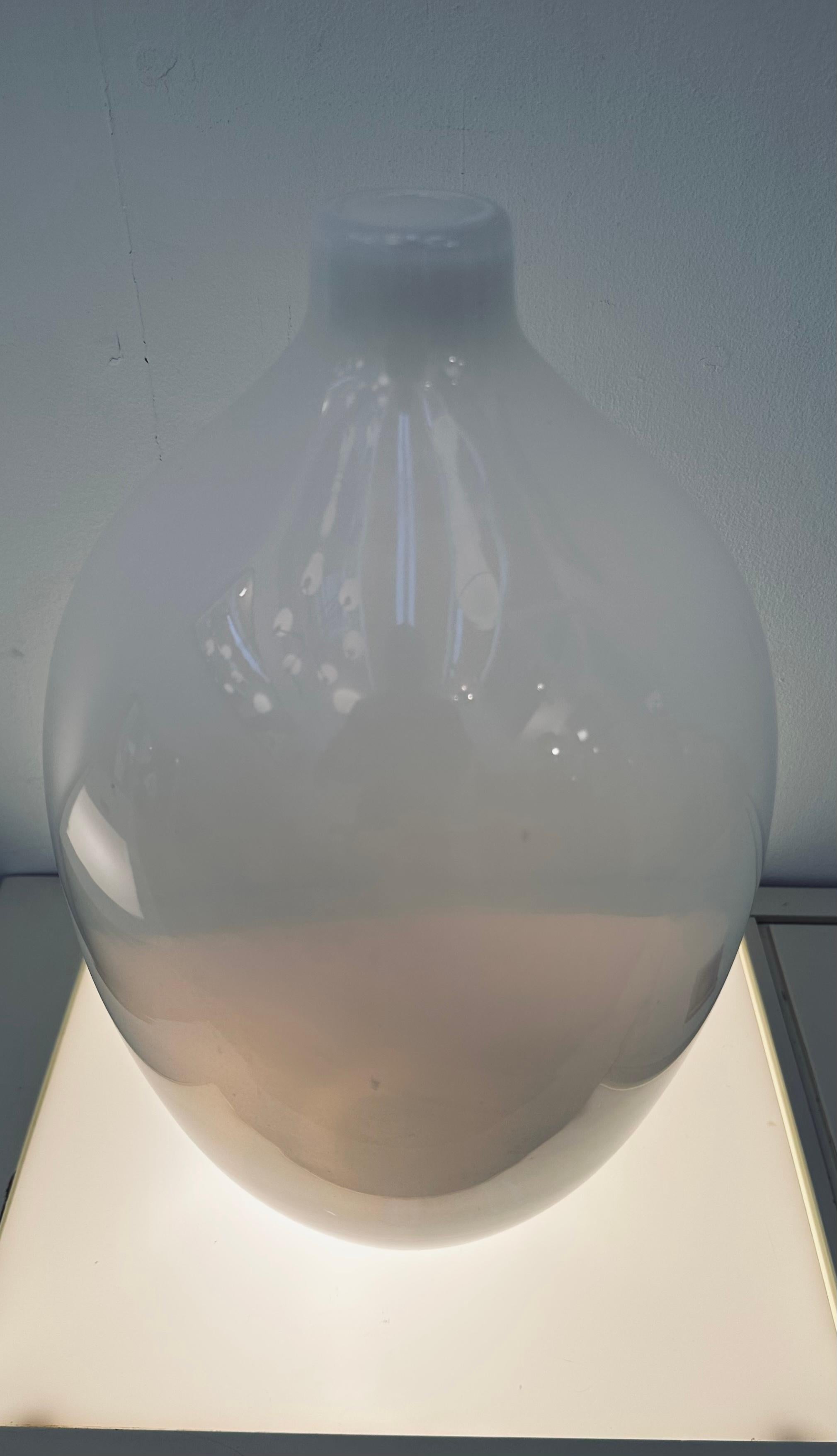 1960s Vintage Italian Milky-White Opalescent Handblown Glass Oviod Form Vase For Sale 2