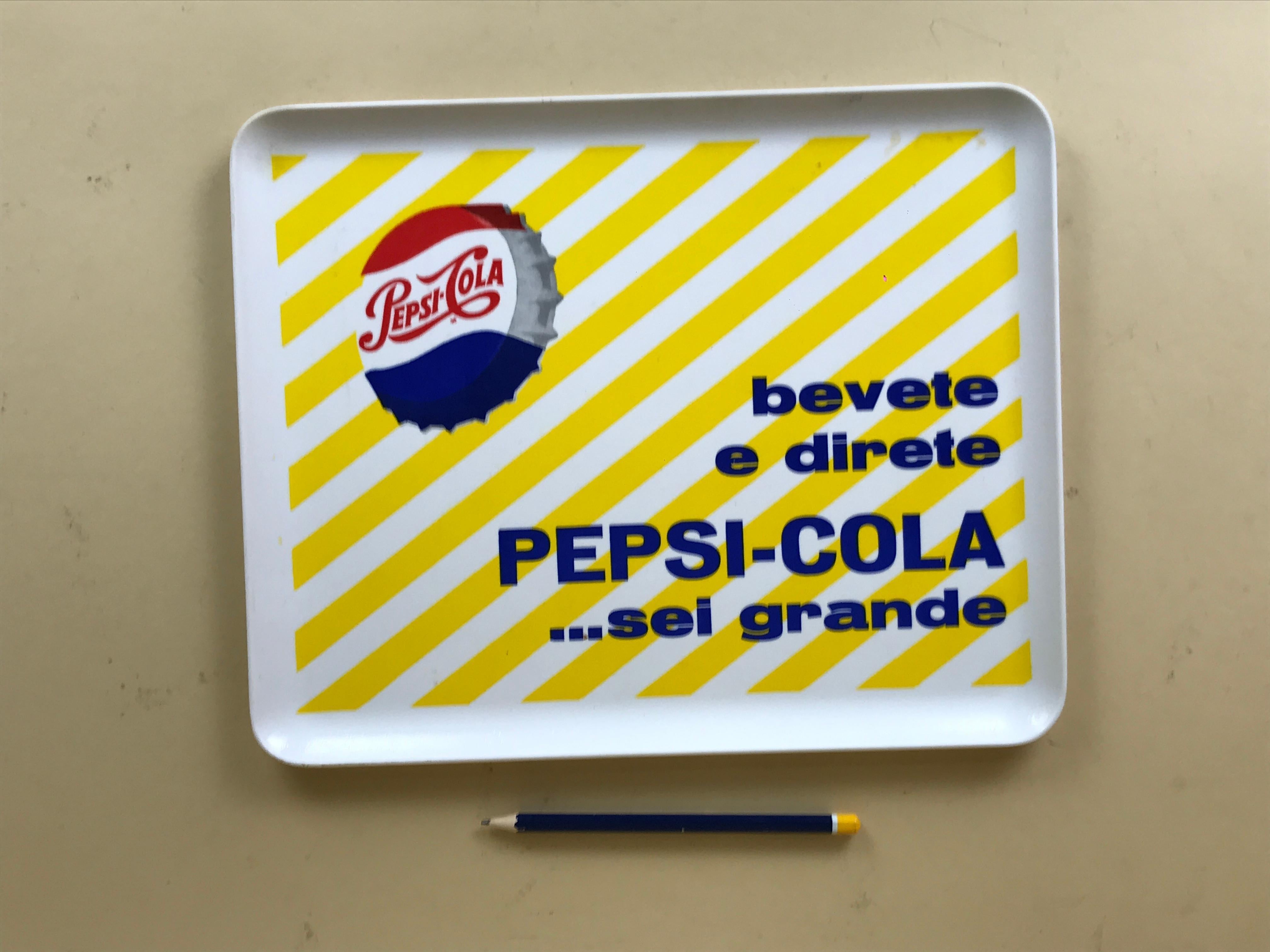 Vintage plastic Pepsi rectangular advertising bar tray made in Italy. The Pepsi corporate motto 