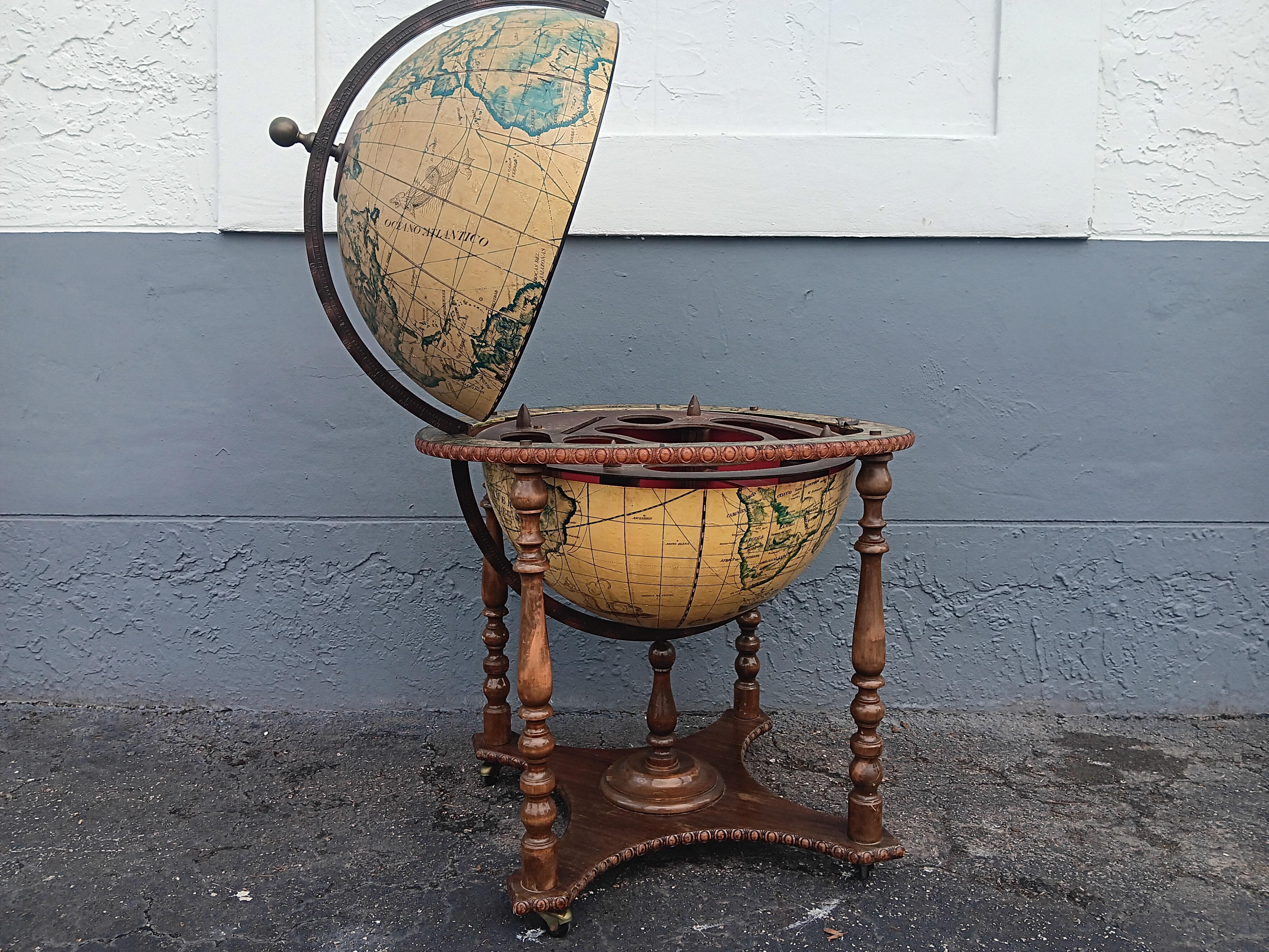1960's Vintage Italian World Globe Dry Bar For Sale 1