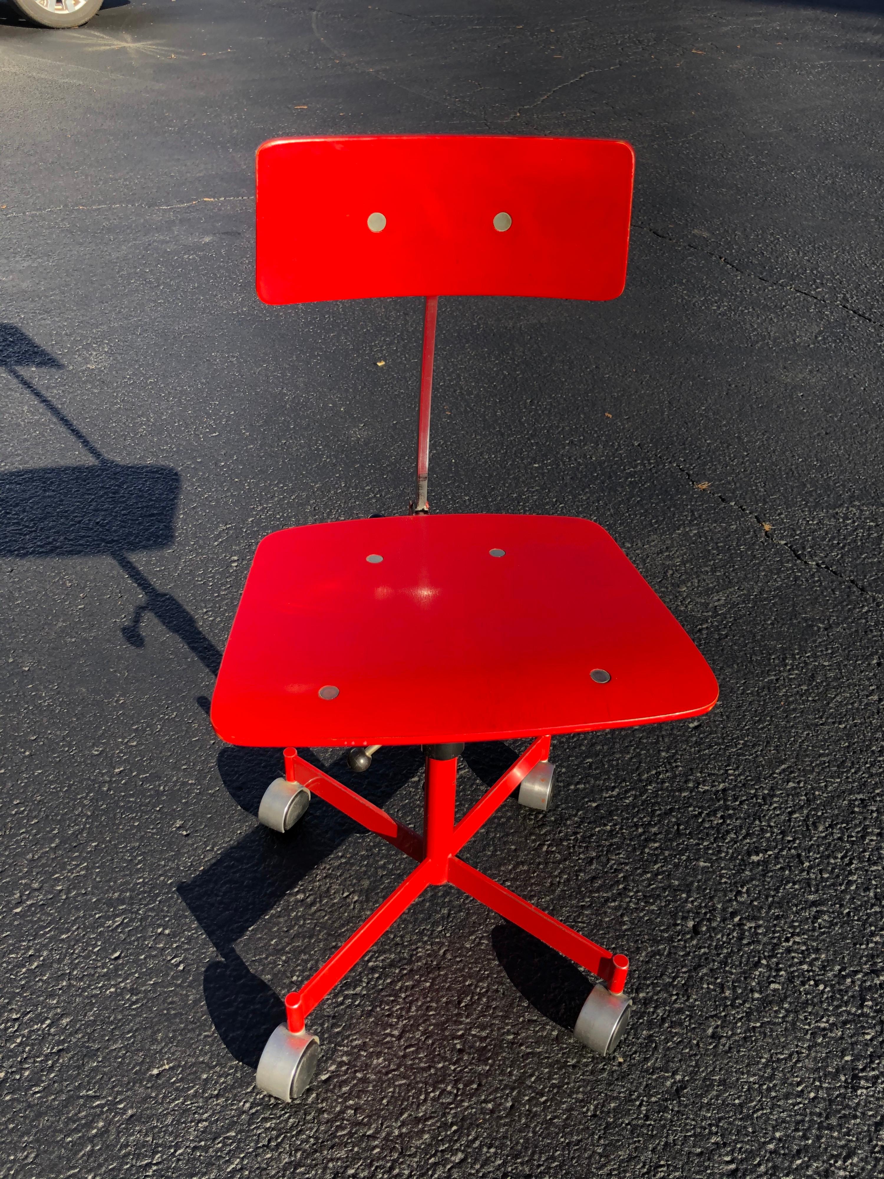 1960s vintage Jørgen Rasmussen Danish Modern Kevi Model 311 task chair in red.
Excellent condition. Perfect for the Danish modern office or for a childs desk chair. Adjustable seat height and back support. Customize your comfort.