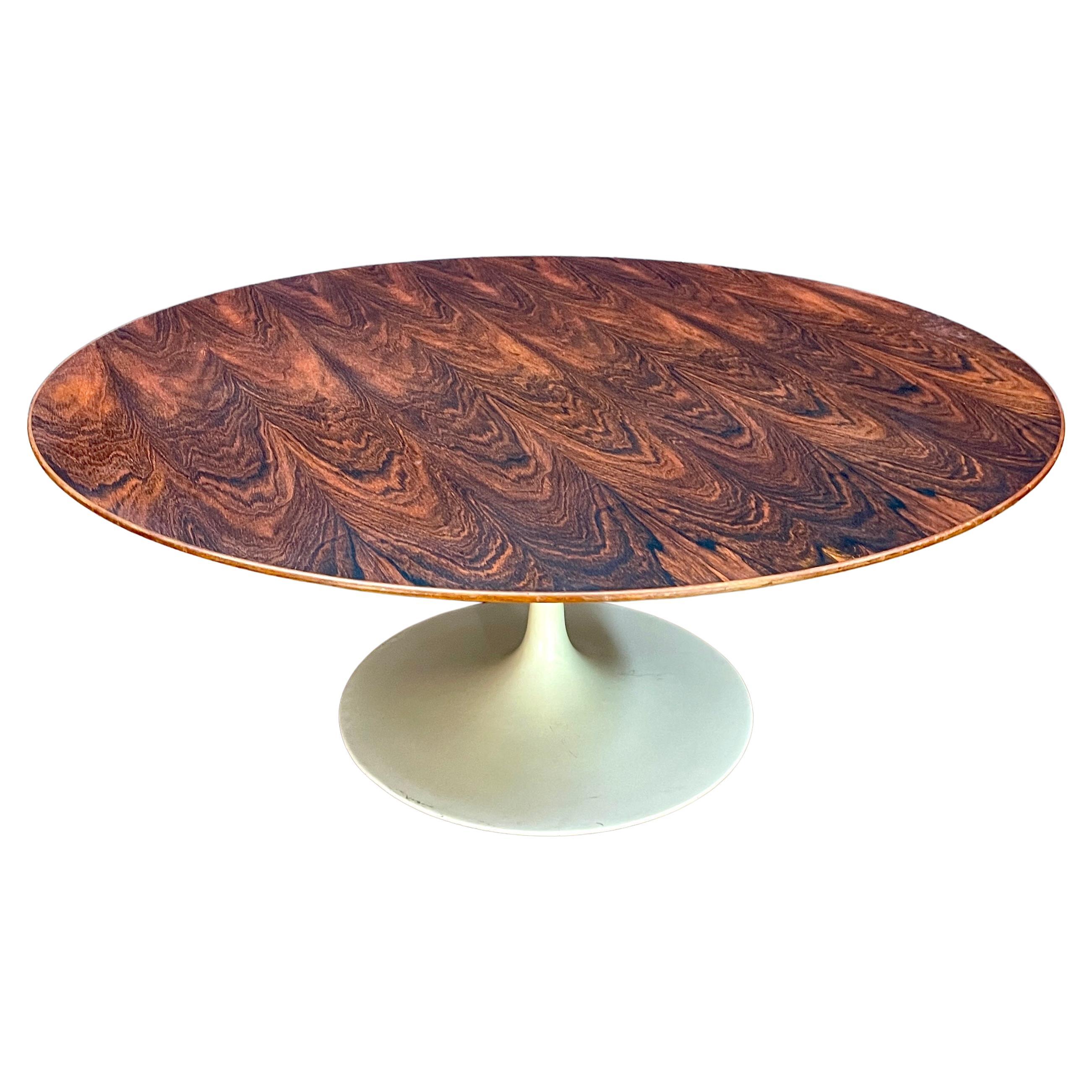 Table basse en bois de rose vintage Knoll par Eero Saarinen, mi-siècle moderne, années 1960