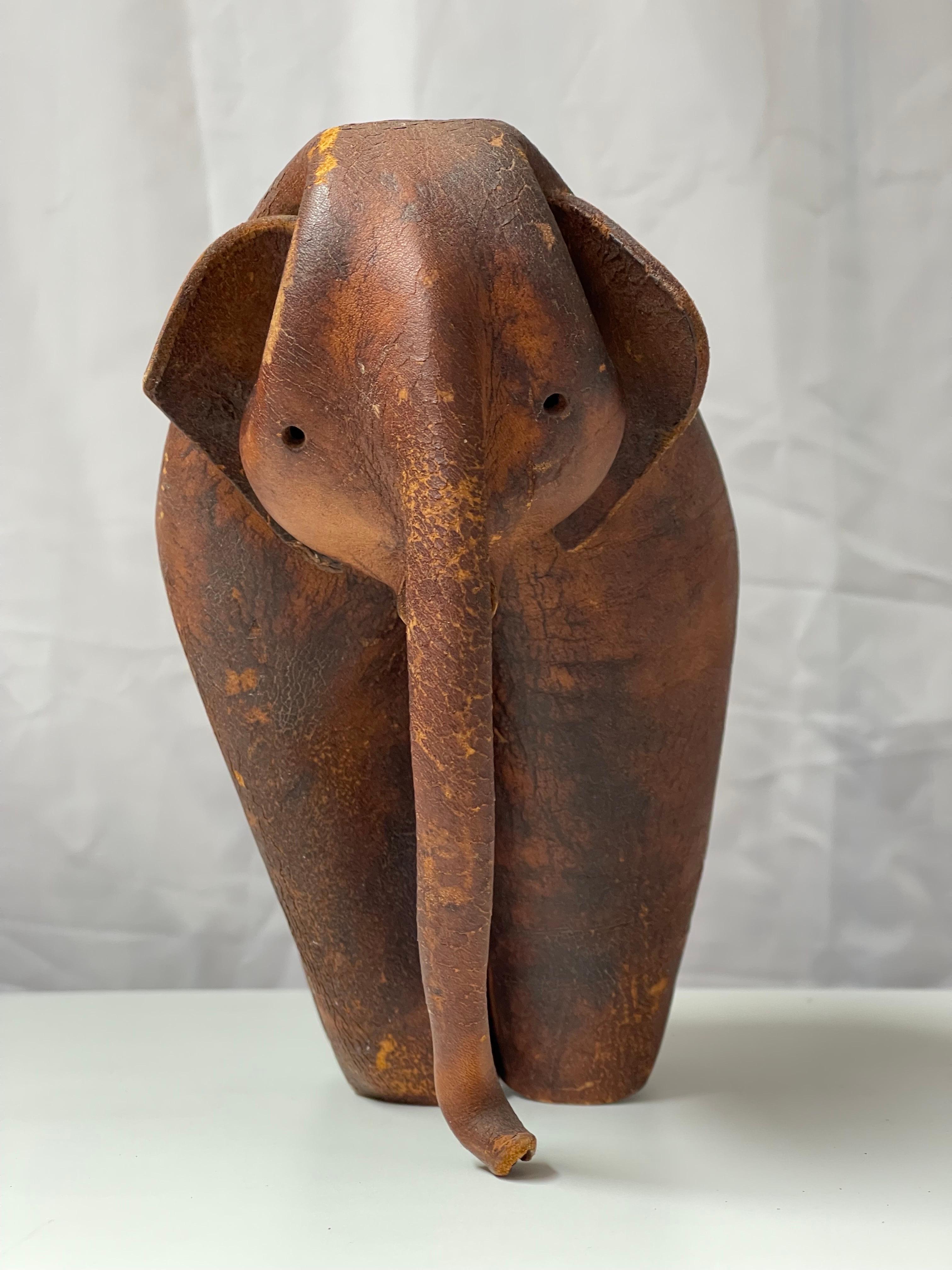 Pelle Elefante Deru in pelle vintage degli anni 60 in vendita