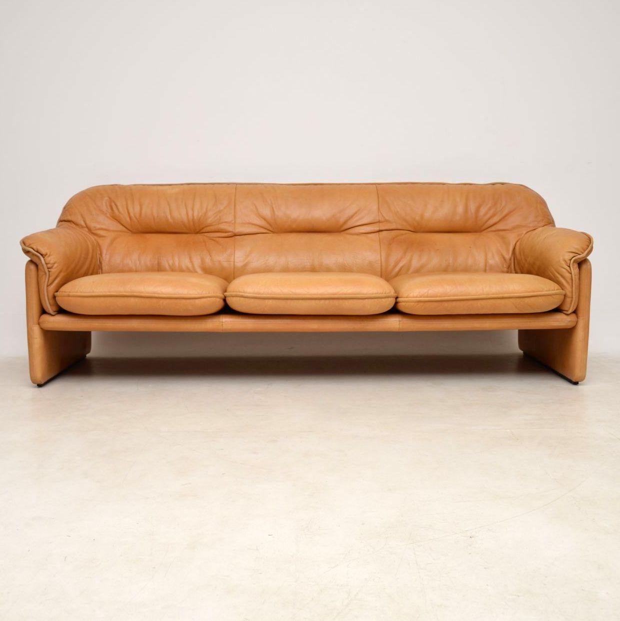 1960s Vintage Leather DS16 Sofa by De Sede 3