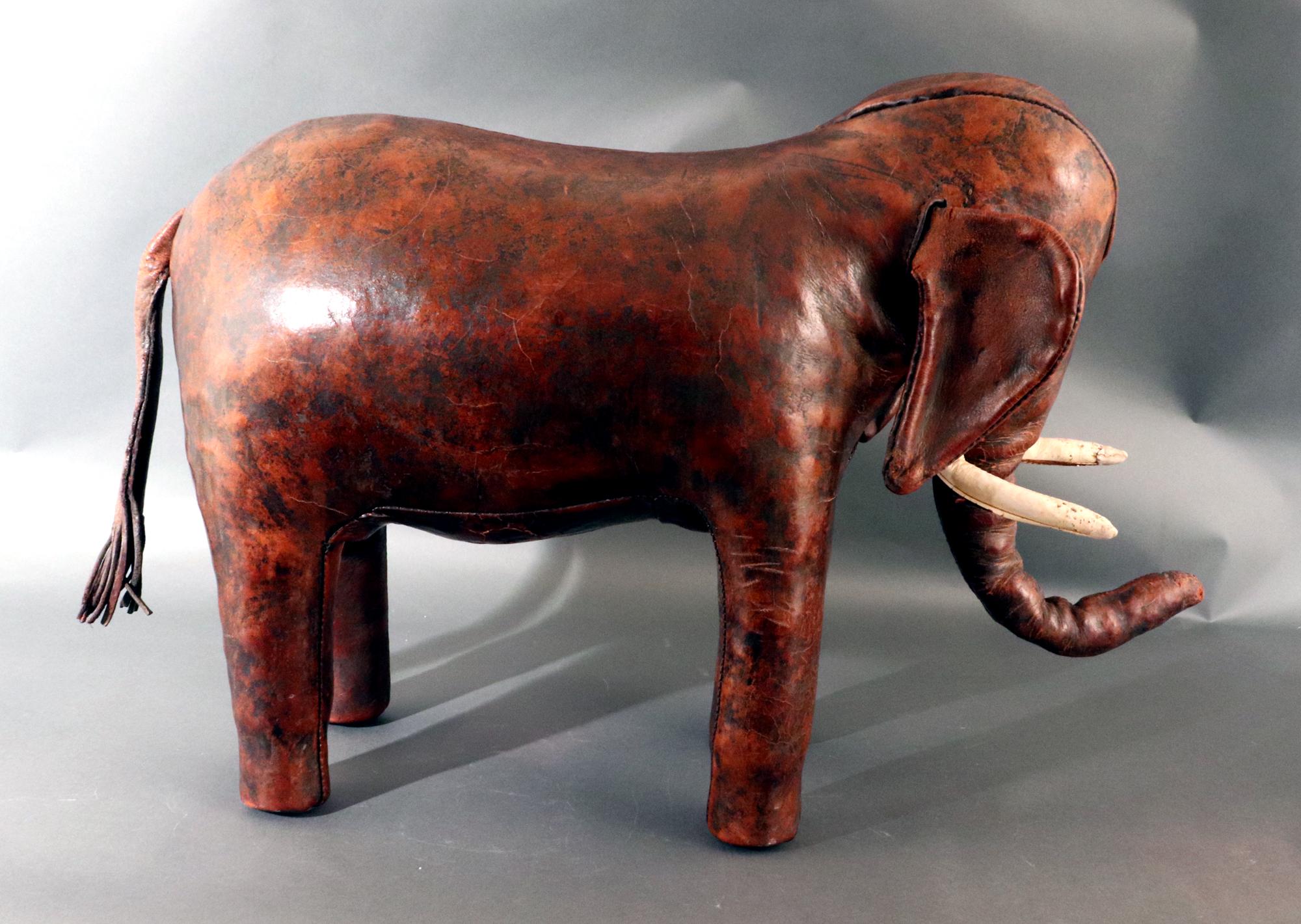 1960s Vintage Leather Elephant Stool, Dmitri Omersa For Sale 2