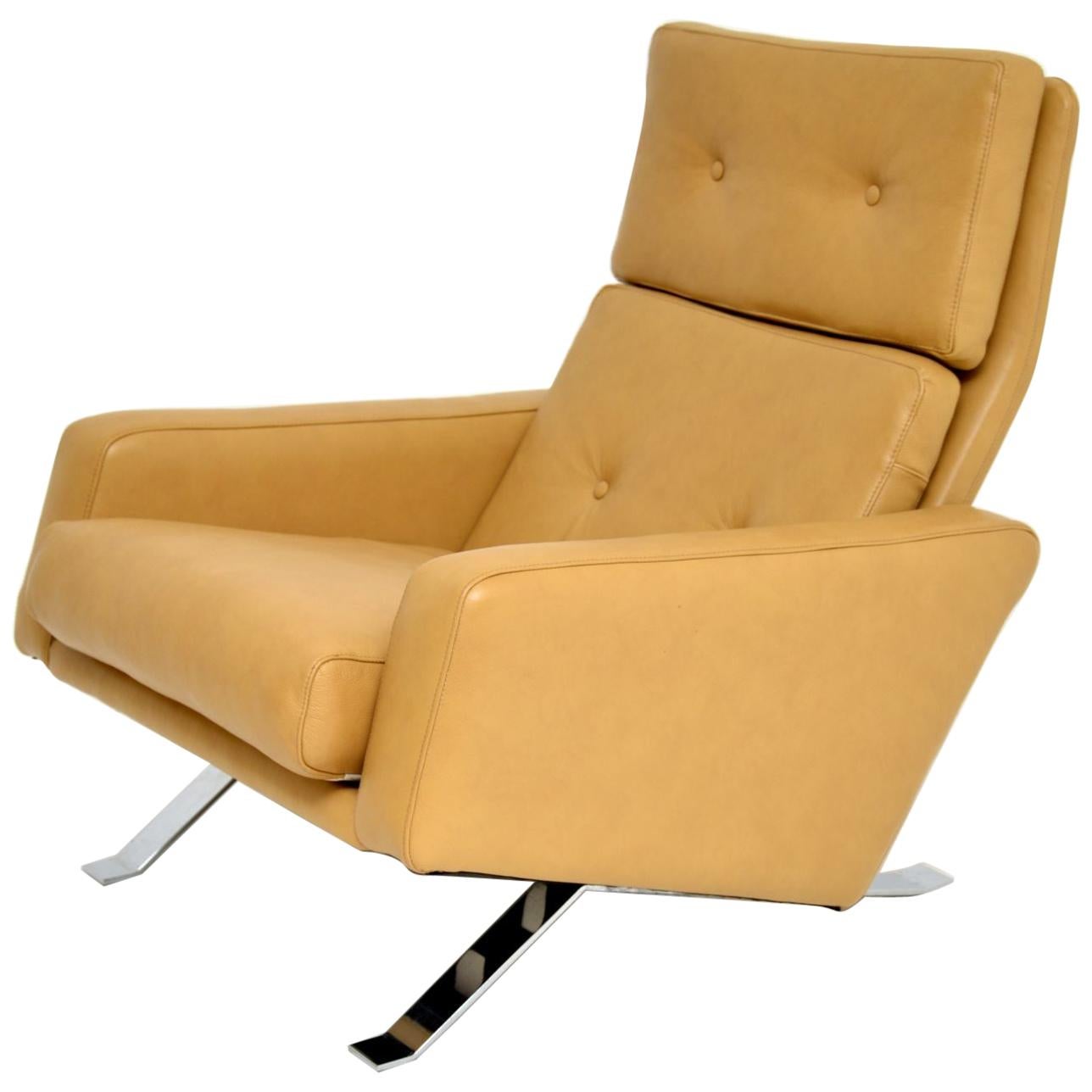1960s Vintage Leather “Leo” Armchair by Robin Day for Hille