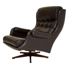 1960s Vintage Leather Swivel Armchair by Millbrook Furnishing