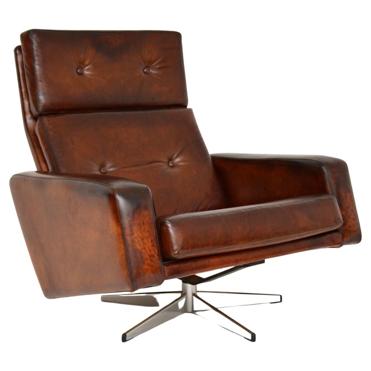 1960's Vintage Leather Swivel 'Leo' Chair by Robin Day for Hille