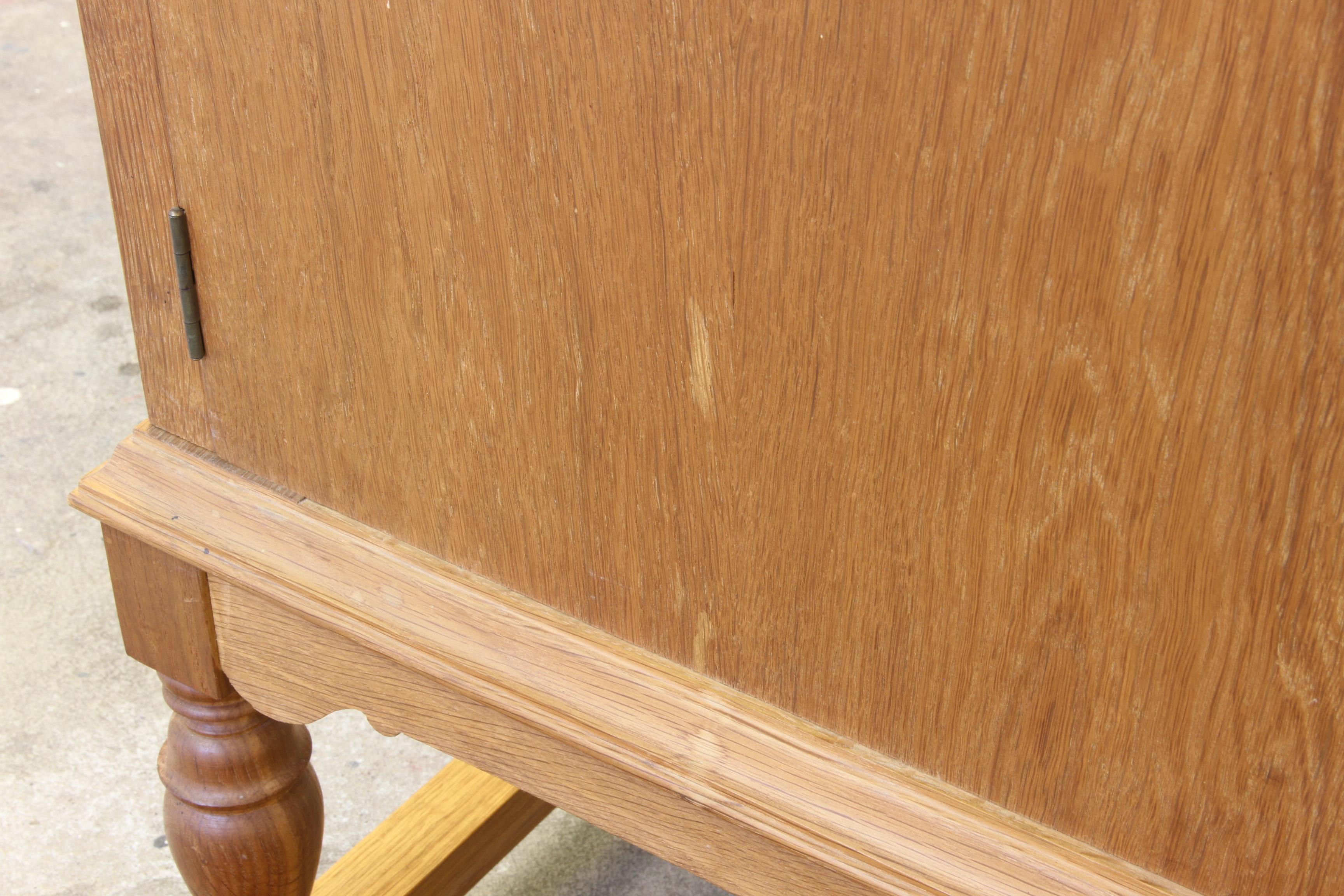 1960s Vintage Low Sideboard / Crezenda Cabinet in Oak, Danish Baroque style For Sale 6
