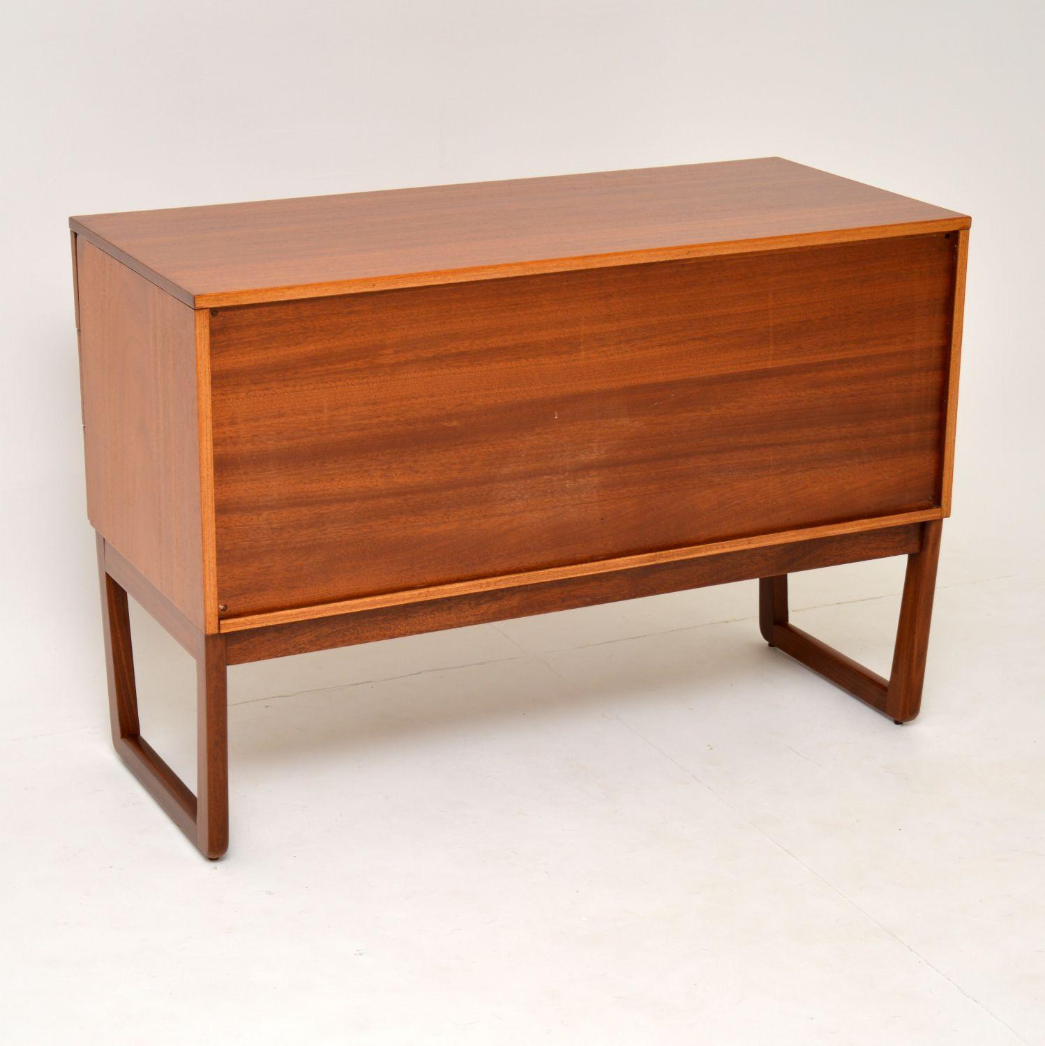 1960s Vintage Mahogany Sideboard or Chest of Drawers 5