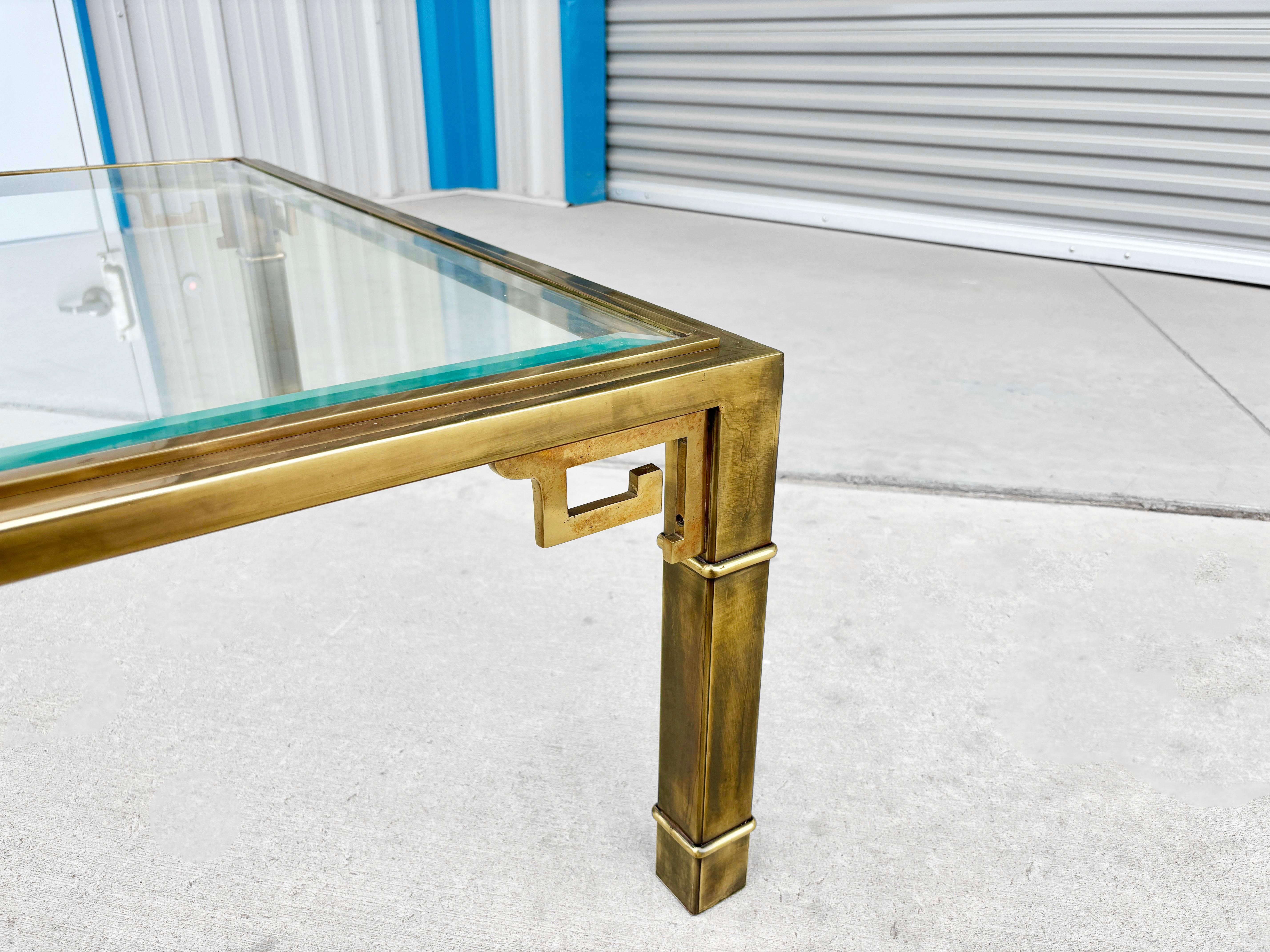 Table basse en laiton Mastercraft Vintage des années 1960 en vente 4