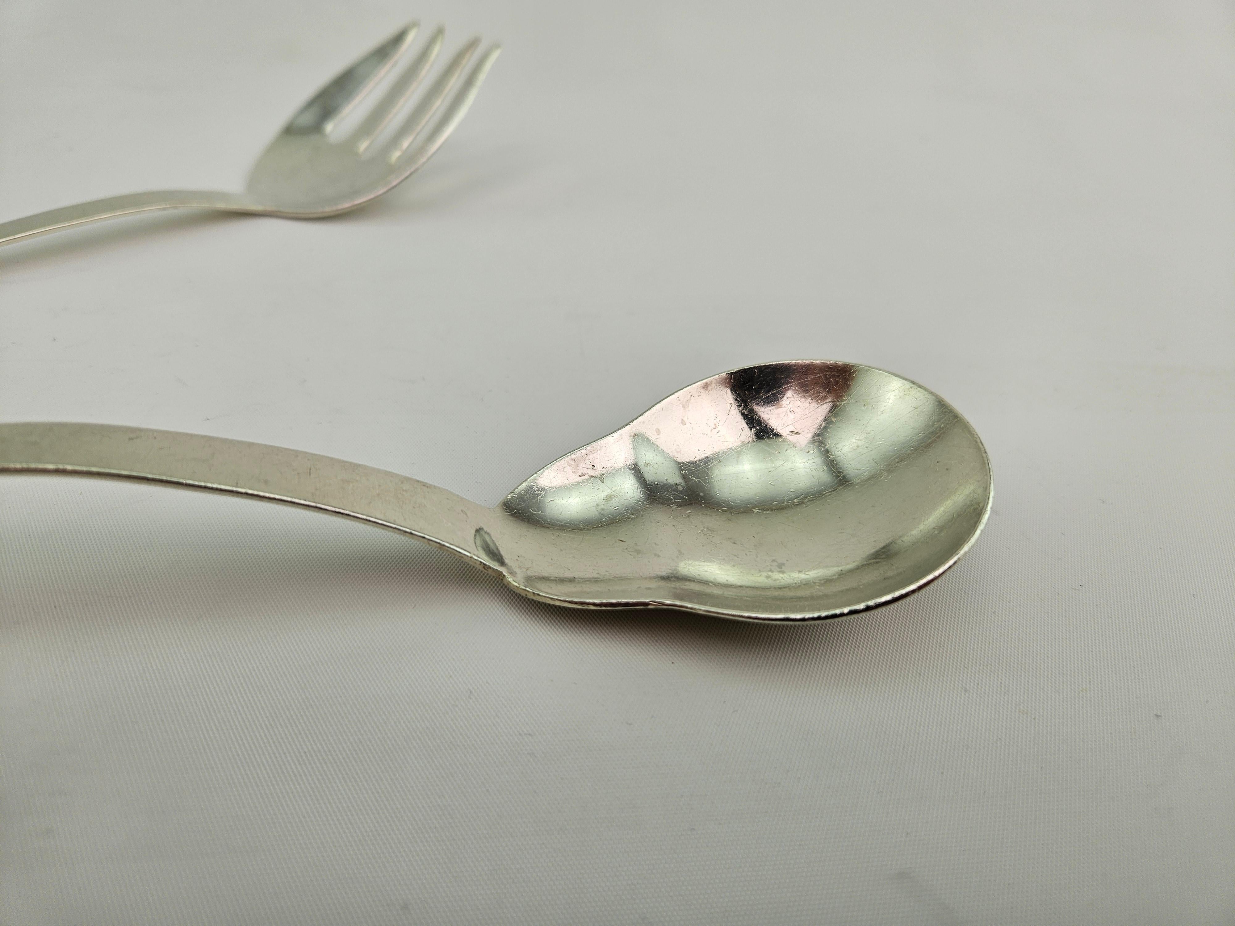 Couverts à salade mexicains vintage F. Ramirez en argent sterling à motif de fleurs des années 1960 Bon état - En vente à Hamilton, Ontario