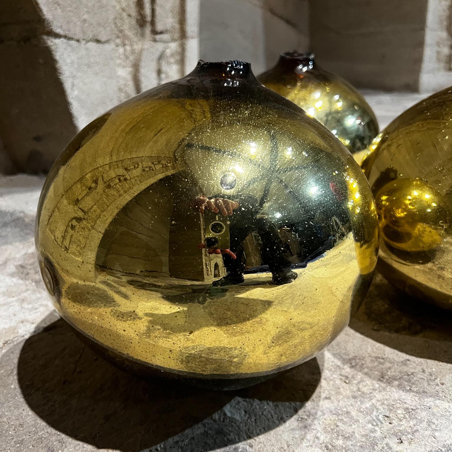 Mexican 1960s Vintage Mexico Three Gold Globes Gazing Ball Spheres Blown Mercury Glass For Sale
