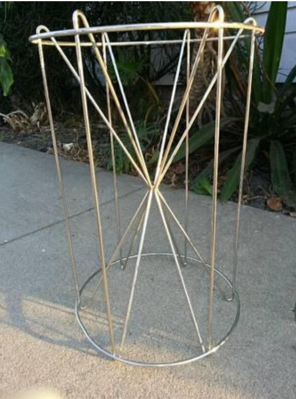 Verner Panton-Beistelltisch aus Chromdraht, Hollywood Regency, Mid-Century, 1960er Jahre im Angebot 8