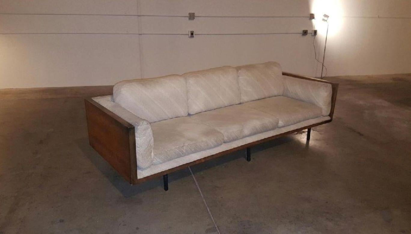 1960s Vintage Milo Baughman Thayer Coggin Rosewood Frame Sofa #2165 For Sale 7