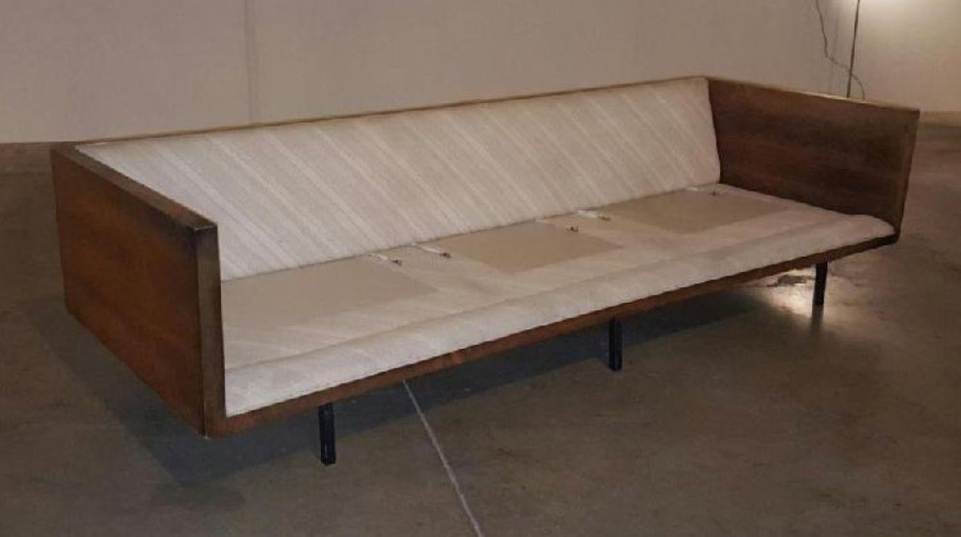 Mid-Century Modern 1960s Vintage Milo Baughman Thayer Coggin Rosewood Frame Sofa #2165 For Sale